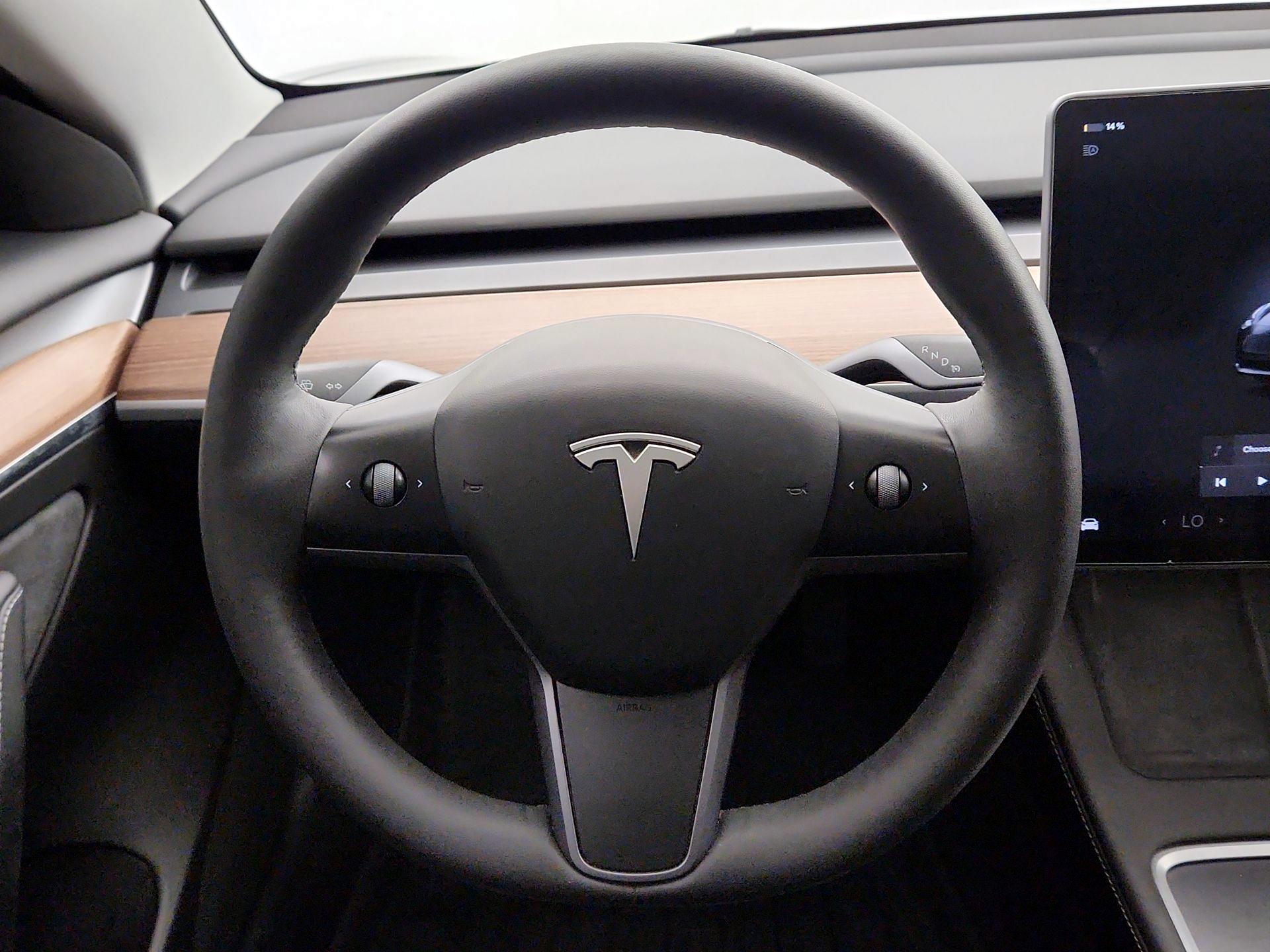 Thumbnail: 2023 Tesla Model 3 - 10