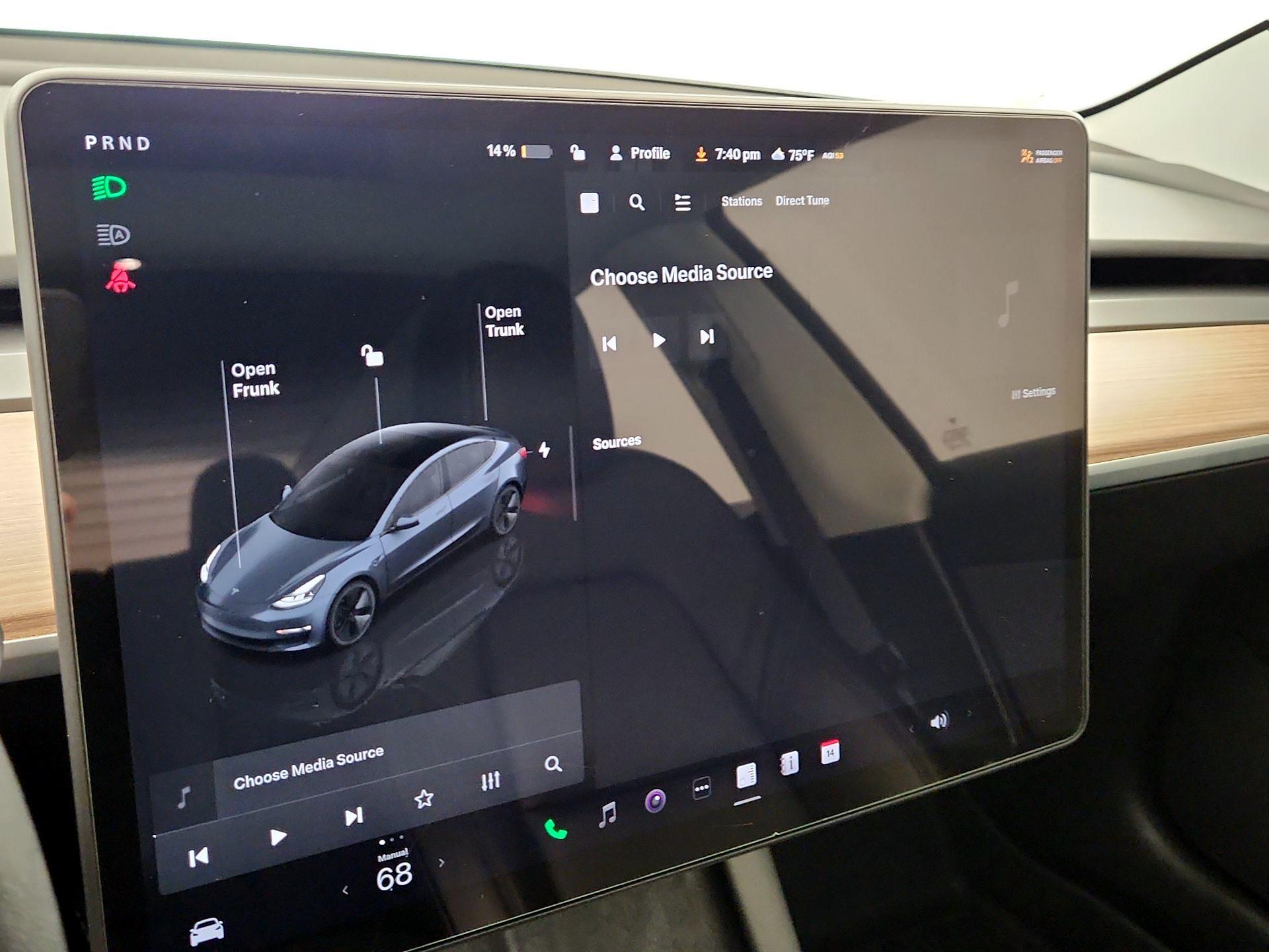 Thumbnail: 2023 Tesla Model 3 - 15