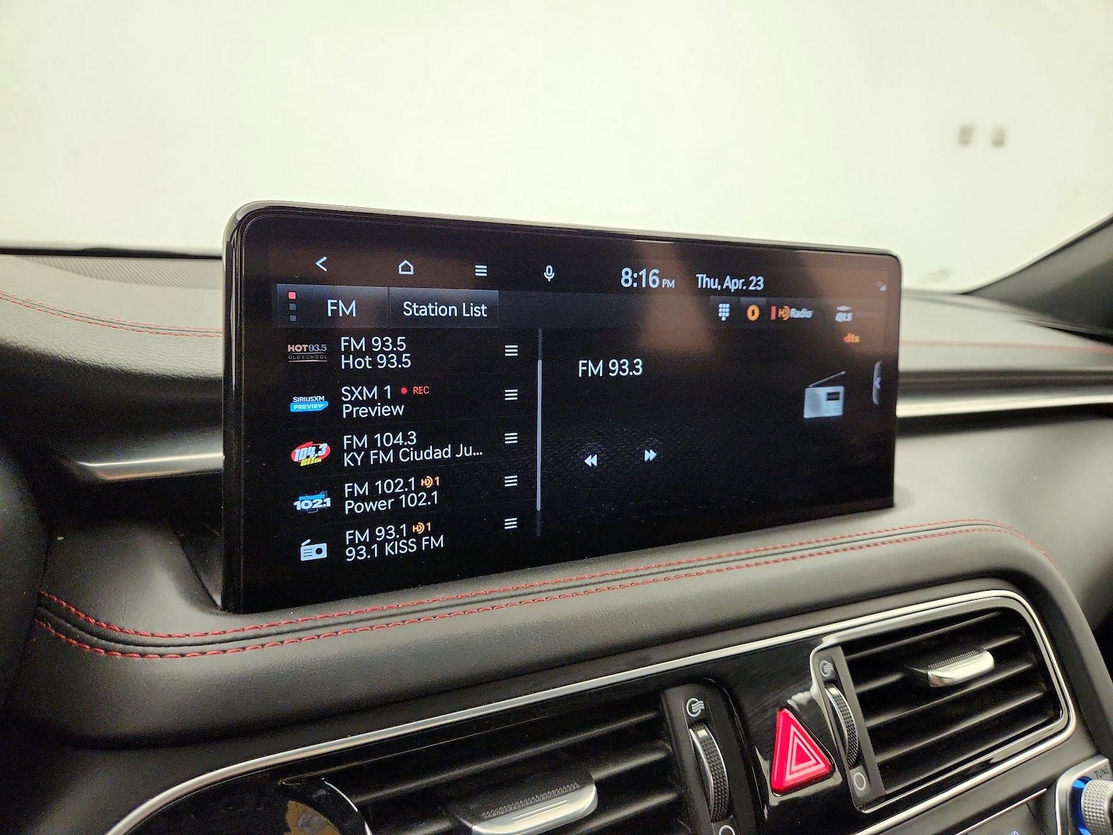 2023 GENESIS G70 Standard - Photo 17