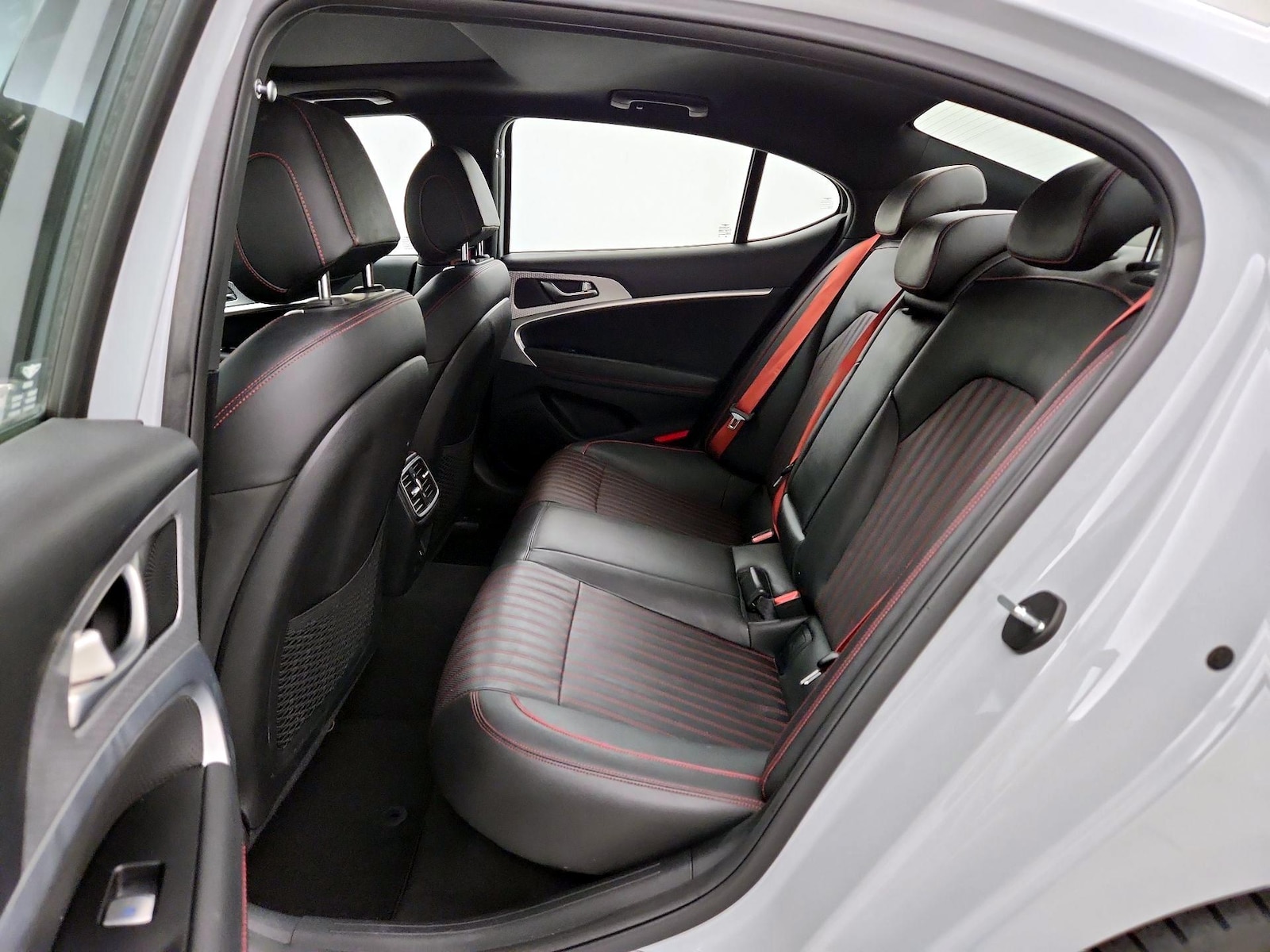 2023 GENESIS G70 Standard - Photo 22