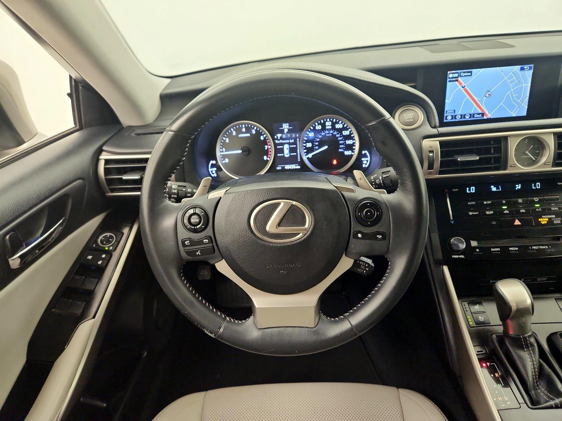 Thumbnail: 2014 Lexus IS - 10