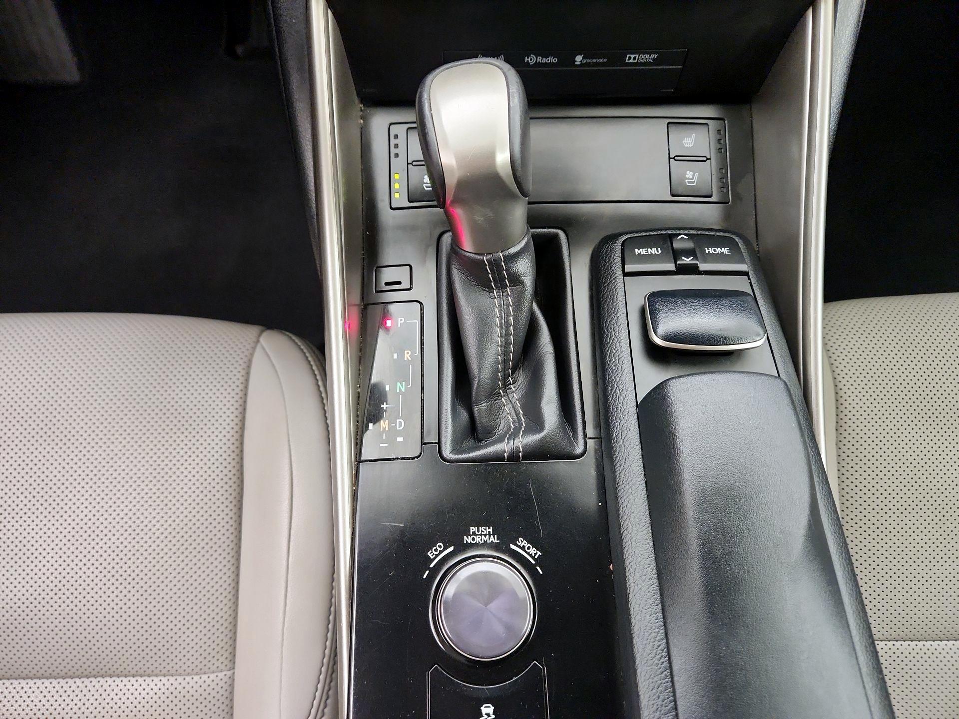 Thumbnail: 2014 Lexus IS - 17