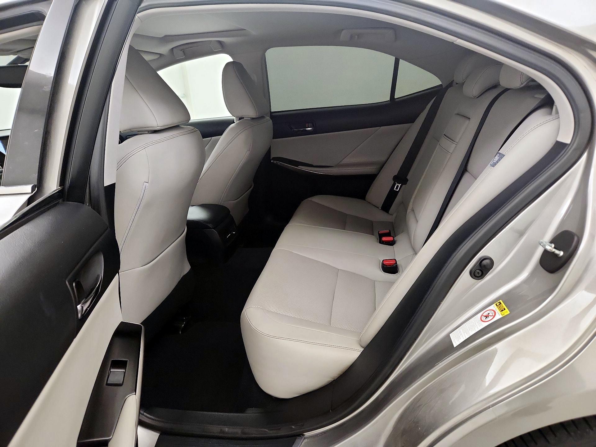 Thumbnail: 2014 Lexus IS - 19