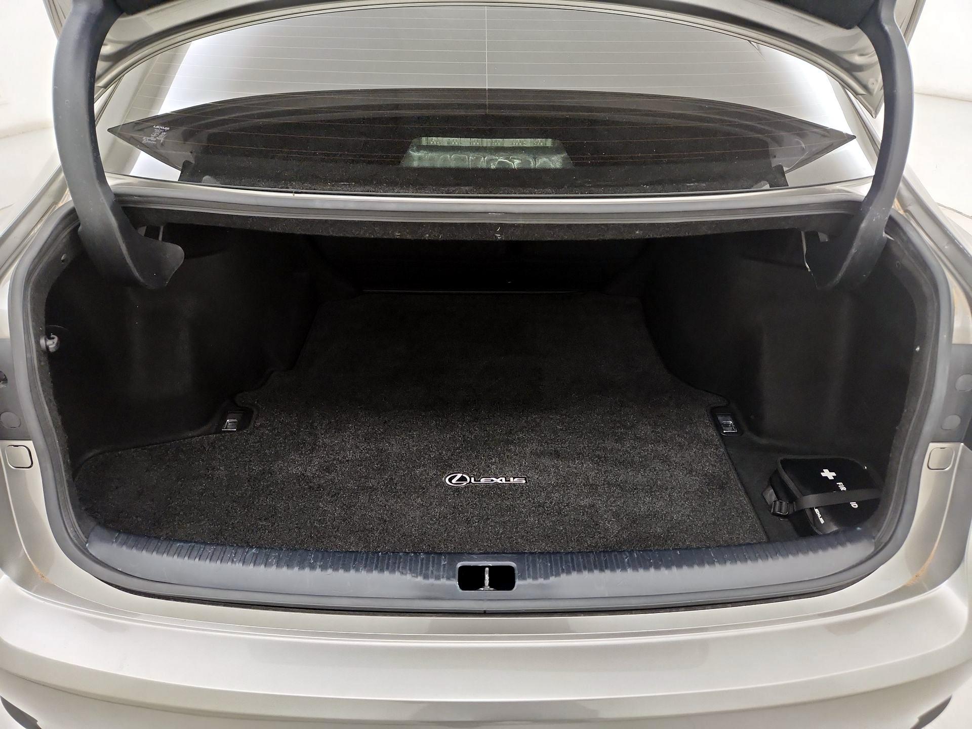 Thumbnail: 2014 Lexus IS - 20