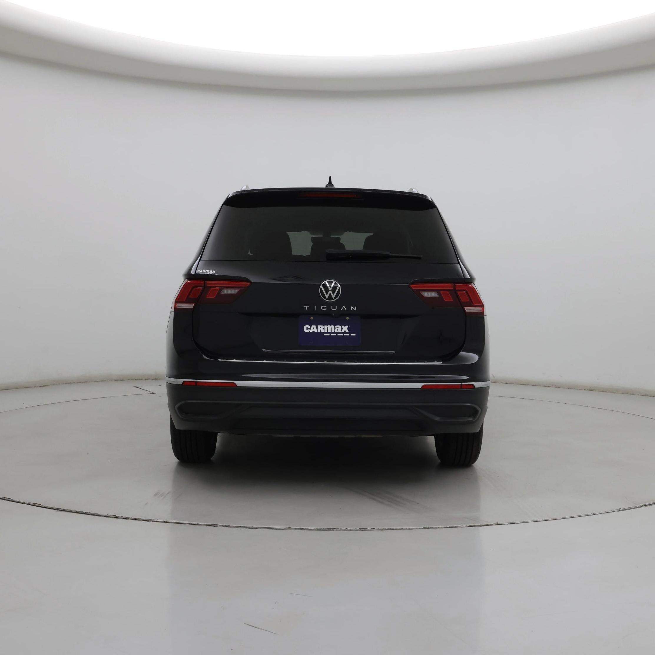 Thumbnail: 2023 Volkswagen Tiguan - 6