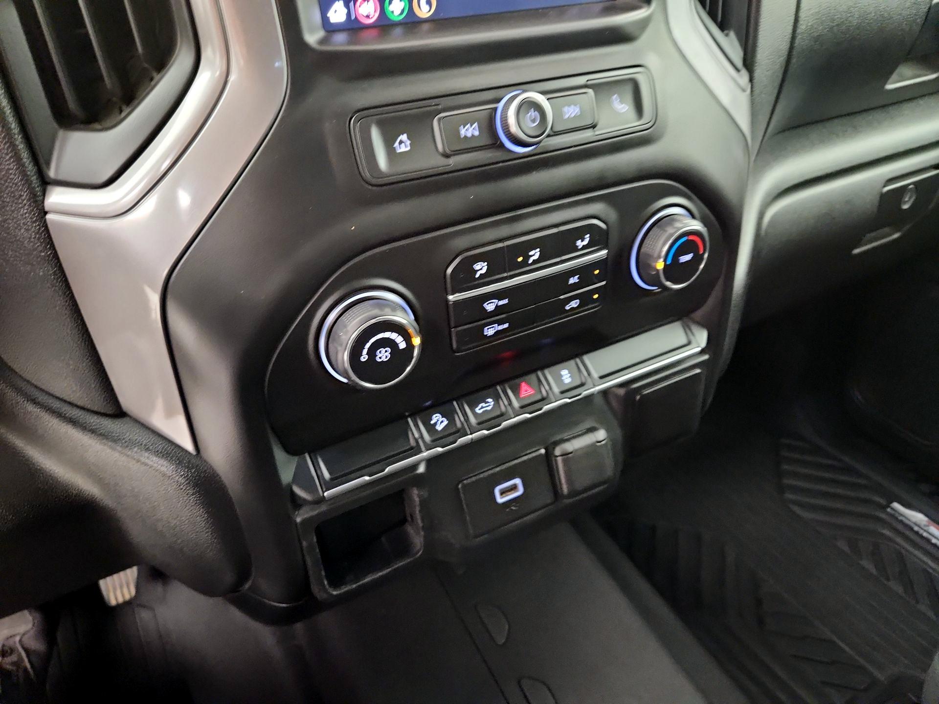 Thumbnail: 2020 Chevrolet Silverado 1500 - 16