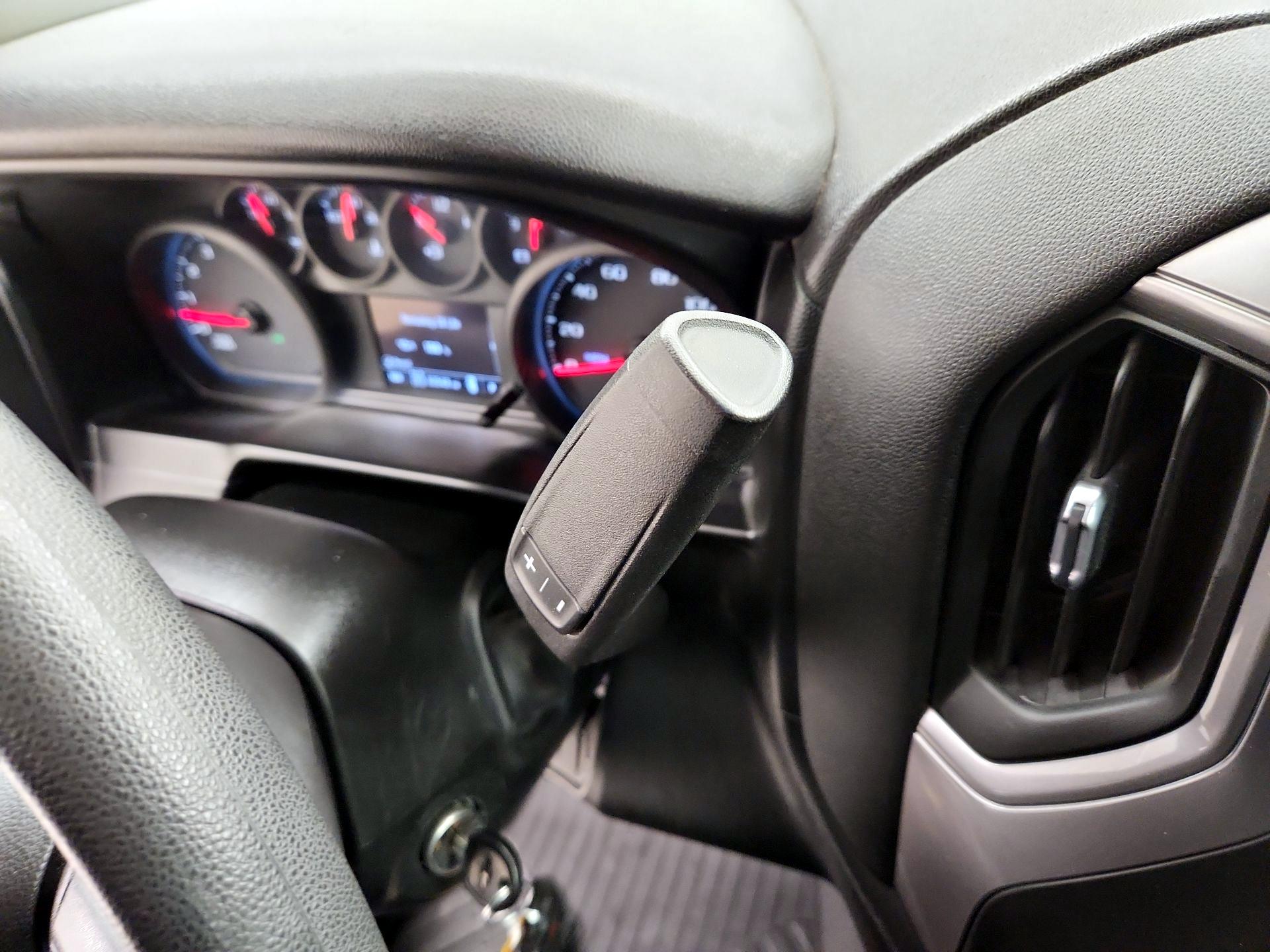 Thumbnail: 2020 Chevrolet Silverado 1500 - 17
