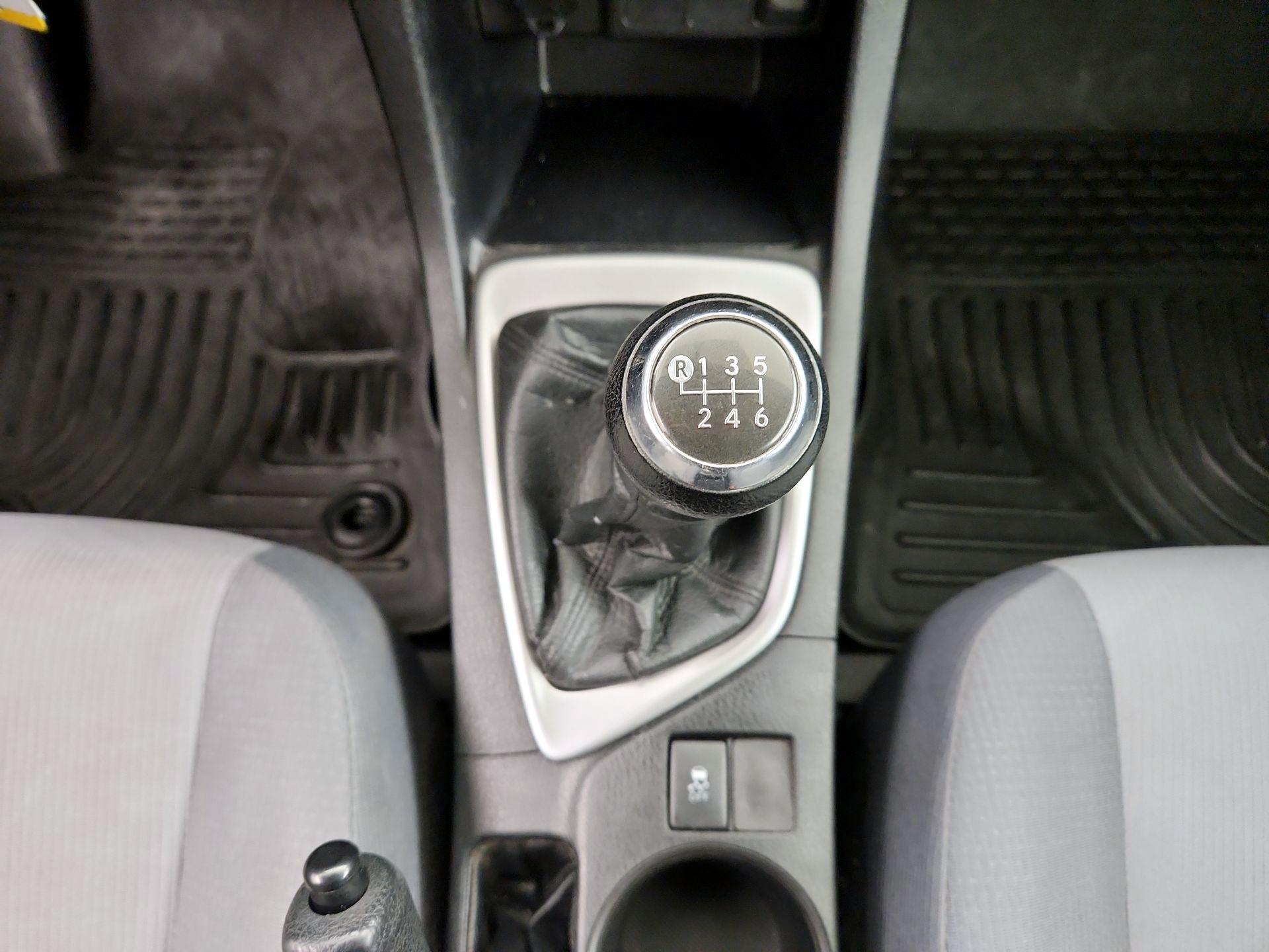 Thumbnail: 2016 Toyota Corolla - 15