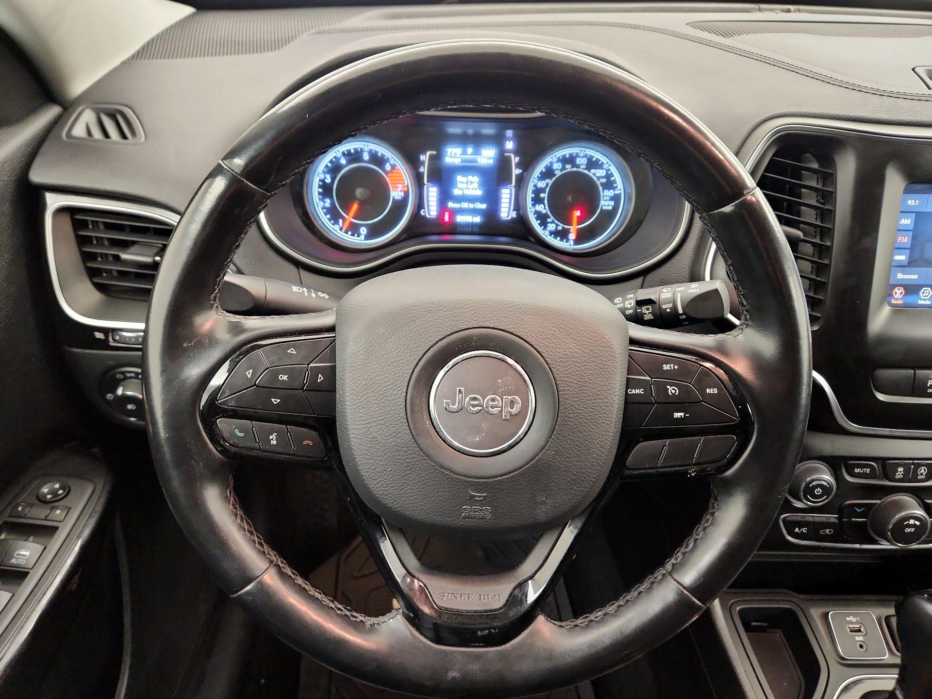 Thumbnail: 2021 Jeep Cherokee - 10