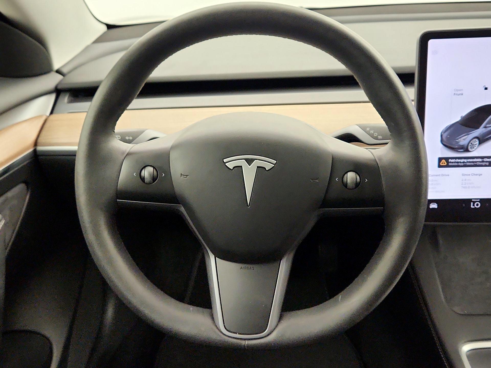 Thumbnail: 2023 Tesla Model 3 - 10