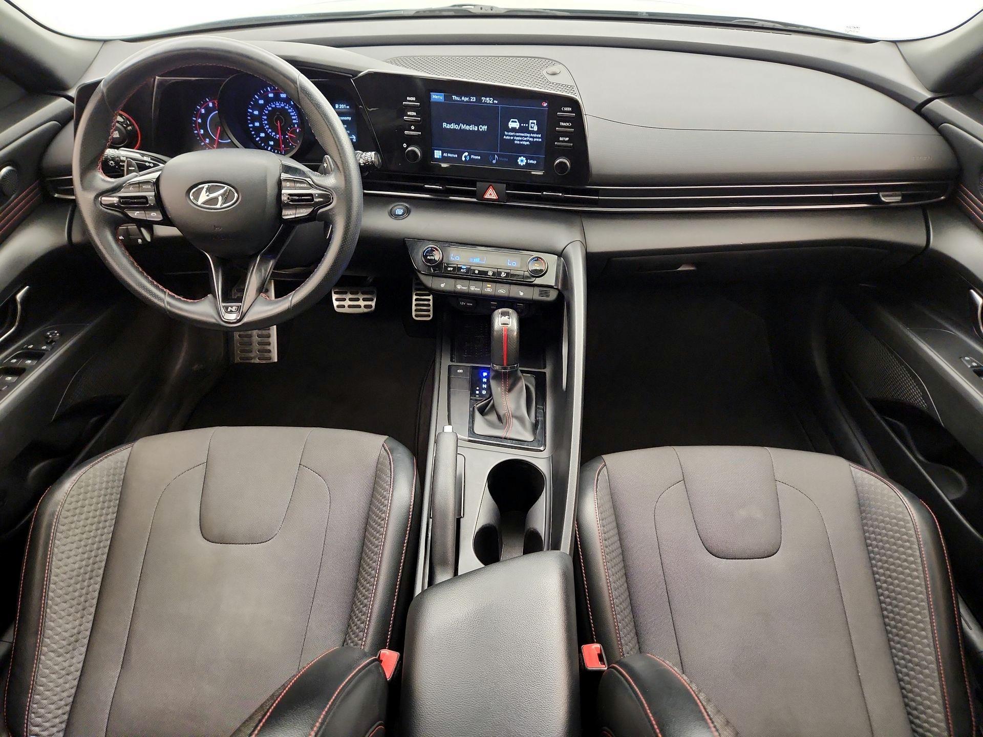 Thumbnail: 2022 Hyundai Elantra - 9