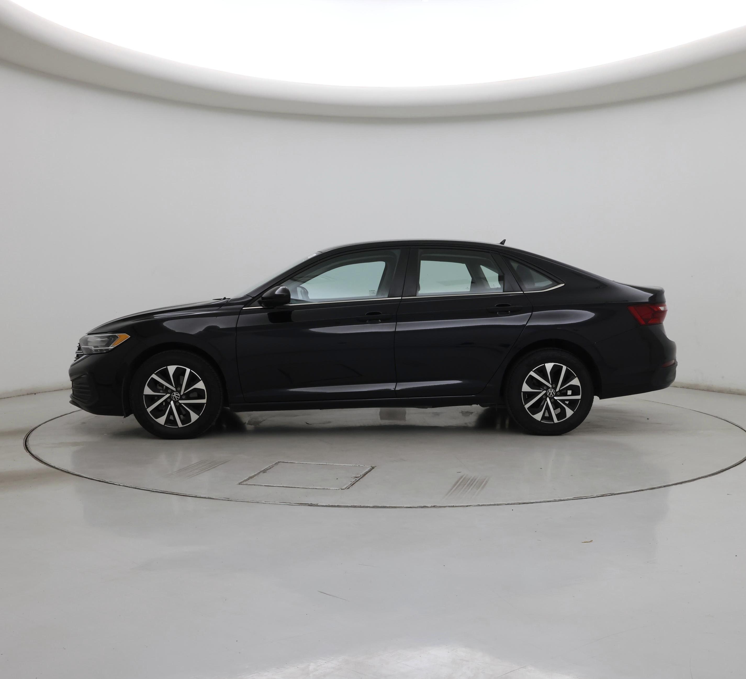 Thumbnail: 2024 Volkswagen Jetta - 3