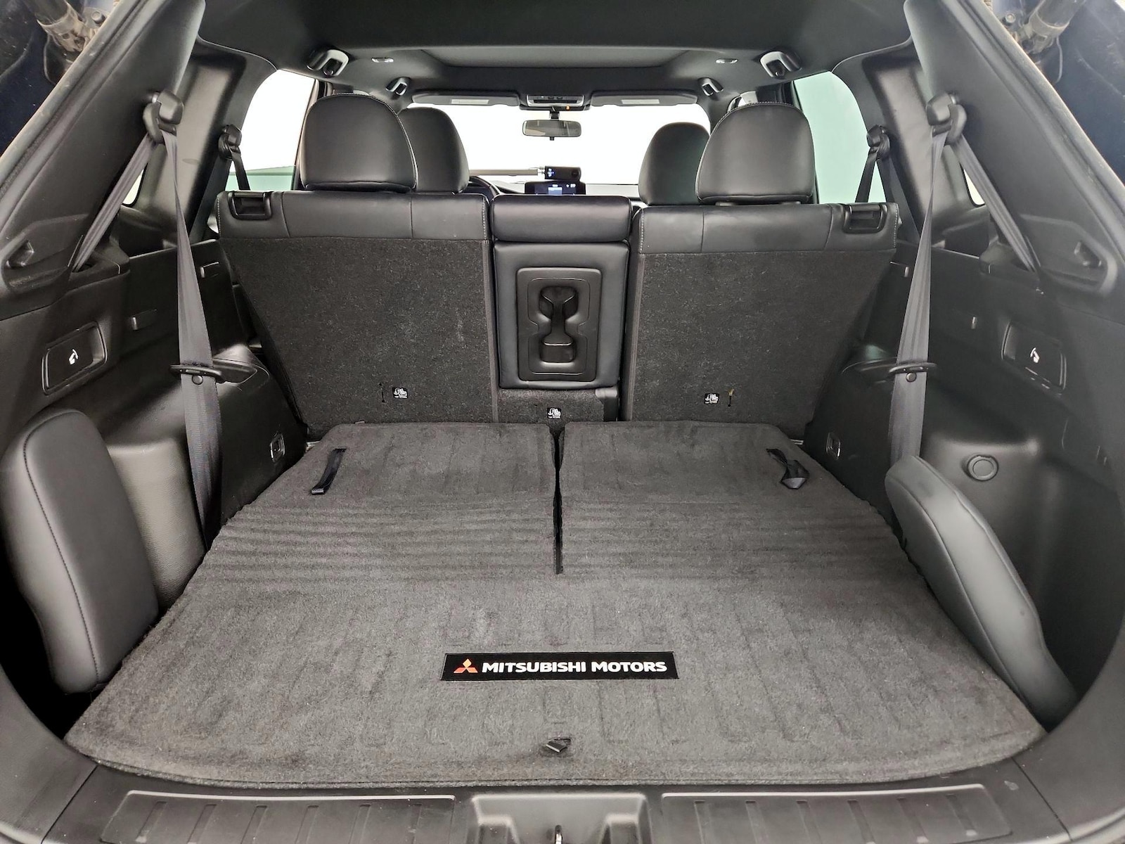 2022 Mitsubishi Outlander Black Edition - Photo 23