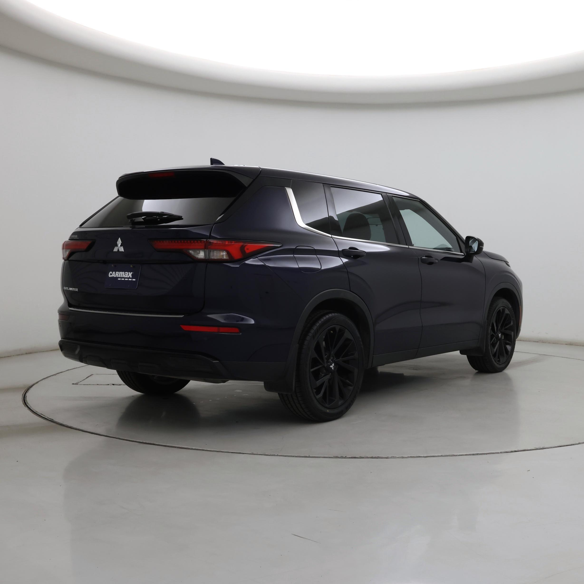 Thumbnail: 2022 Mitsubishi Outlander - 8