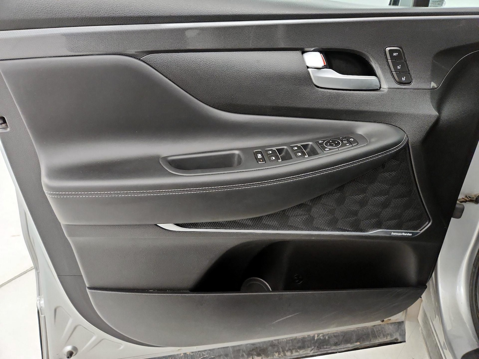 2022 Hyundai Santa Fe Limited - Photo 13