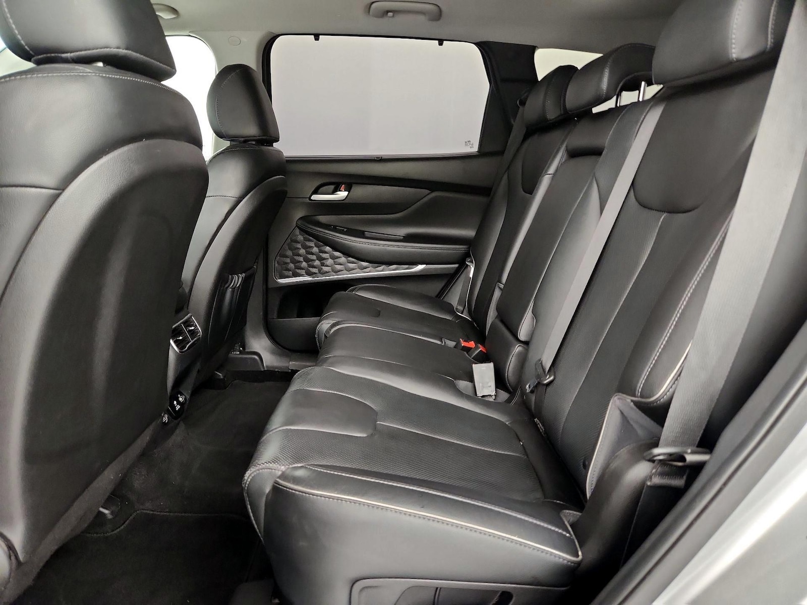 2022 Hyundai Santa Fe Limited - Photo 22