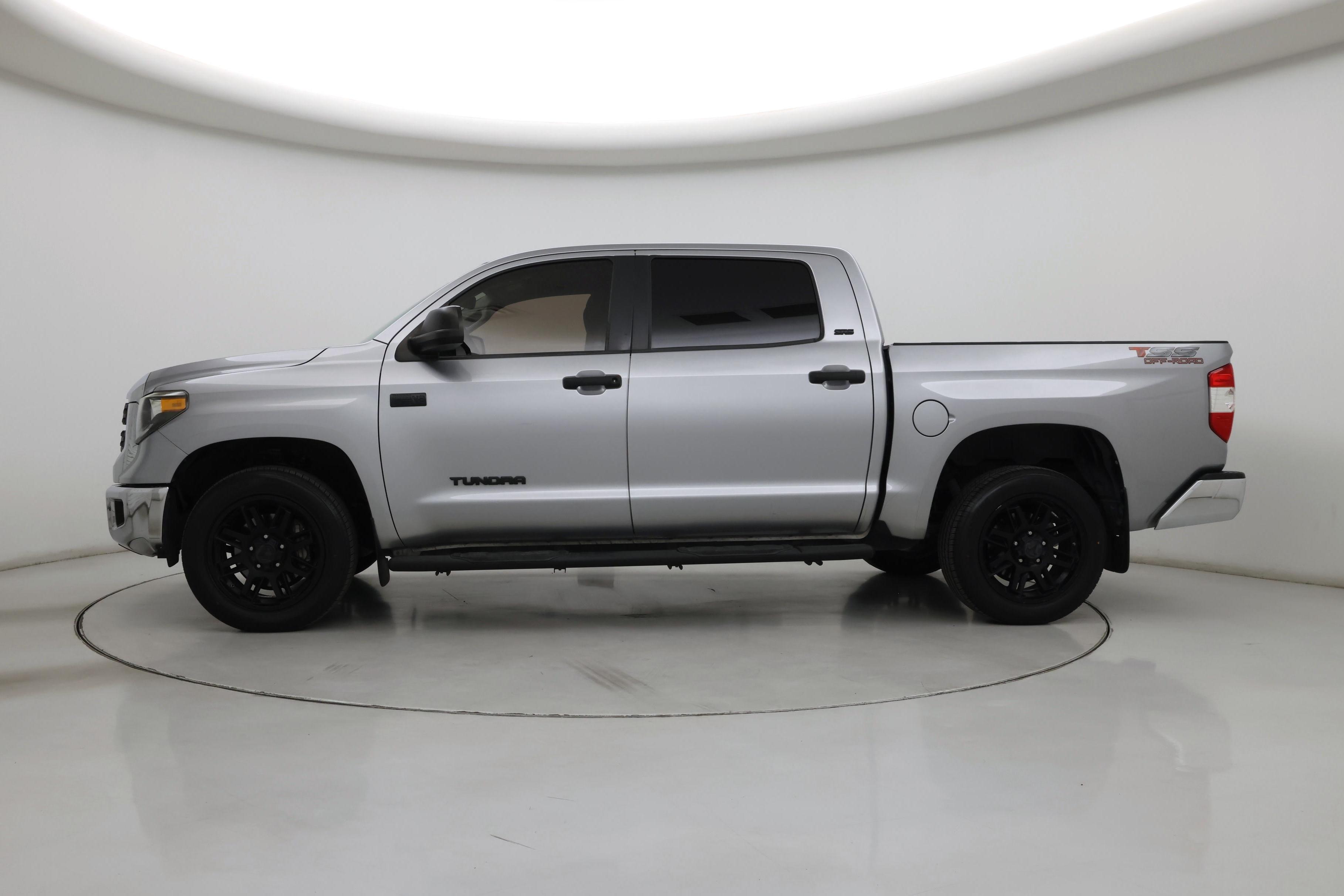 Thumbnail: 2021 Toyota Tundra - 3