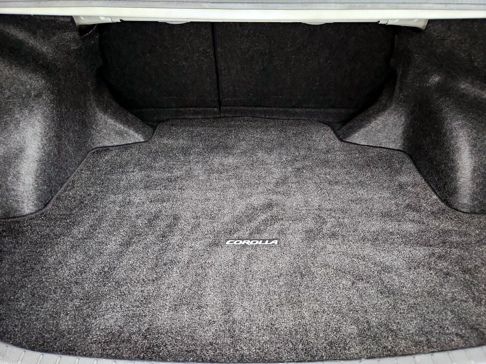 2019 Toyota Corolla LE - Photo 20