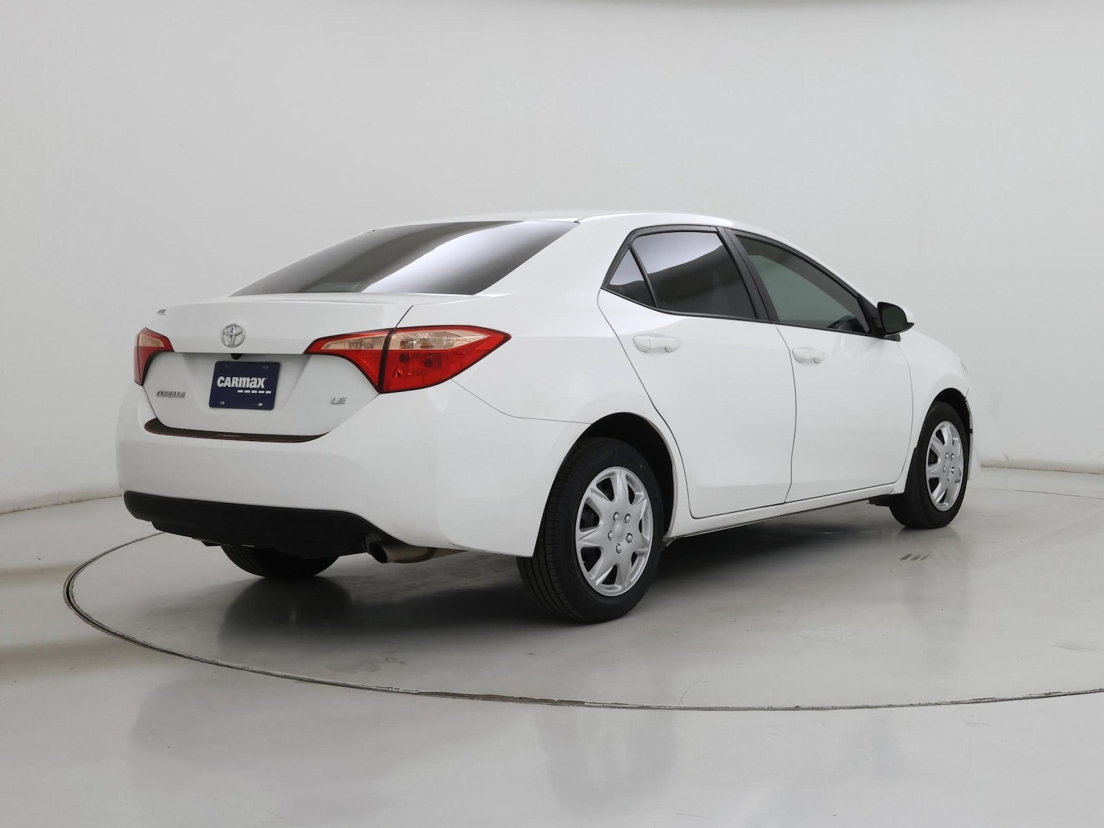 2019 Toyota Corolla LE - Photo 9