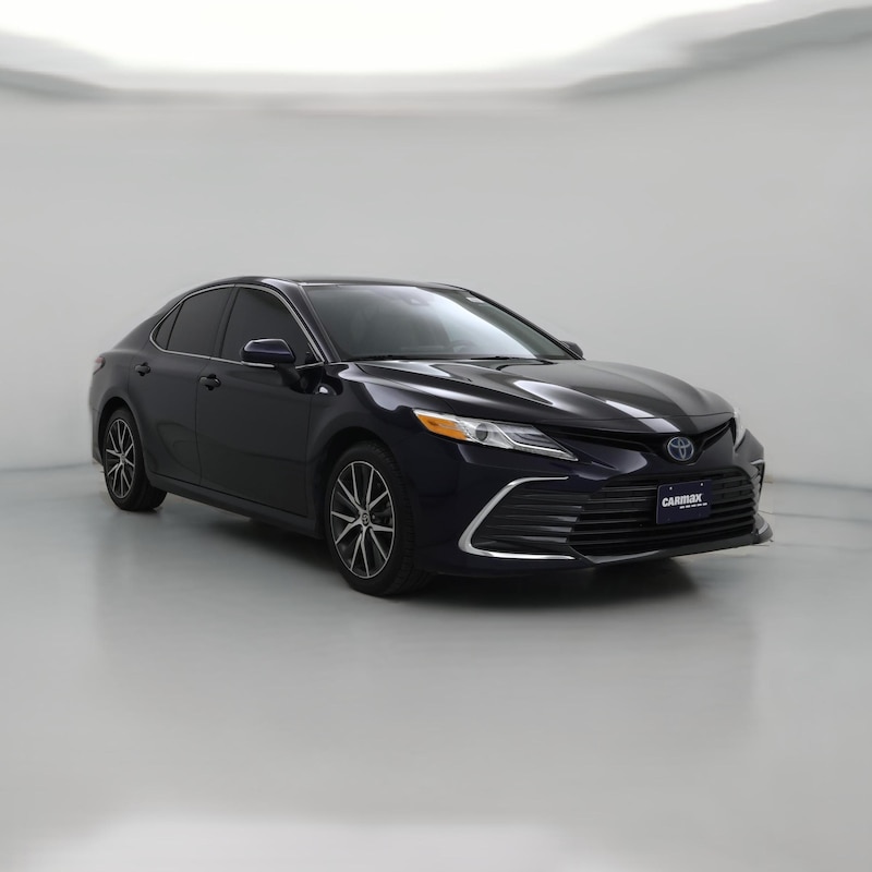 2022 Toyota Camry Hybrid XLE