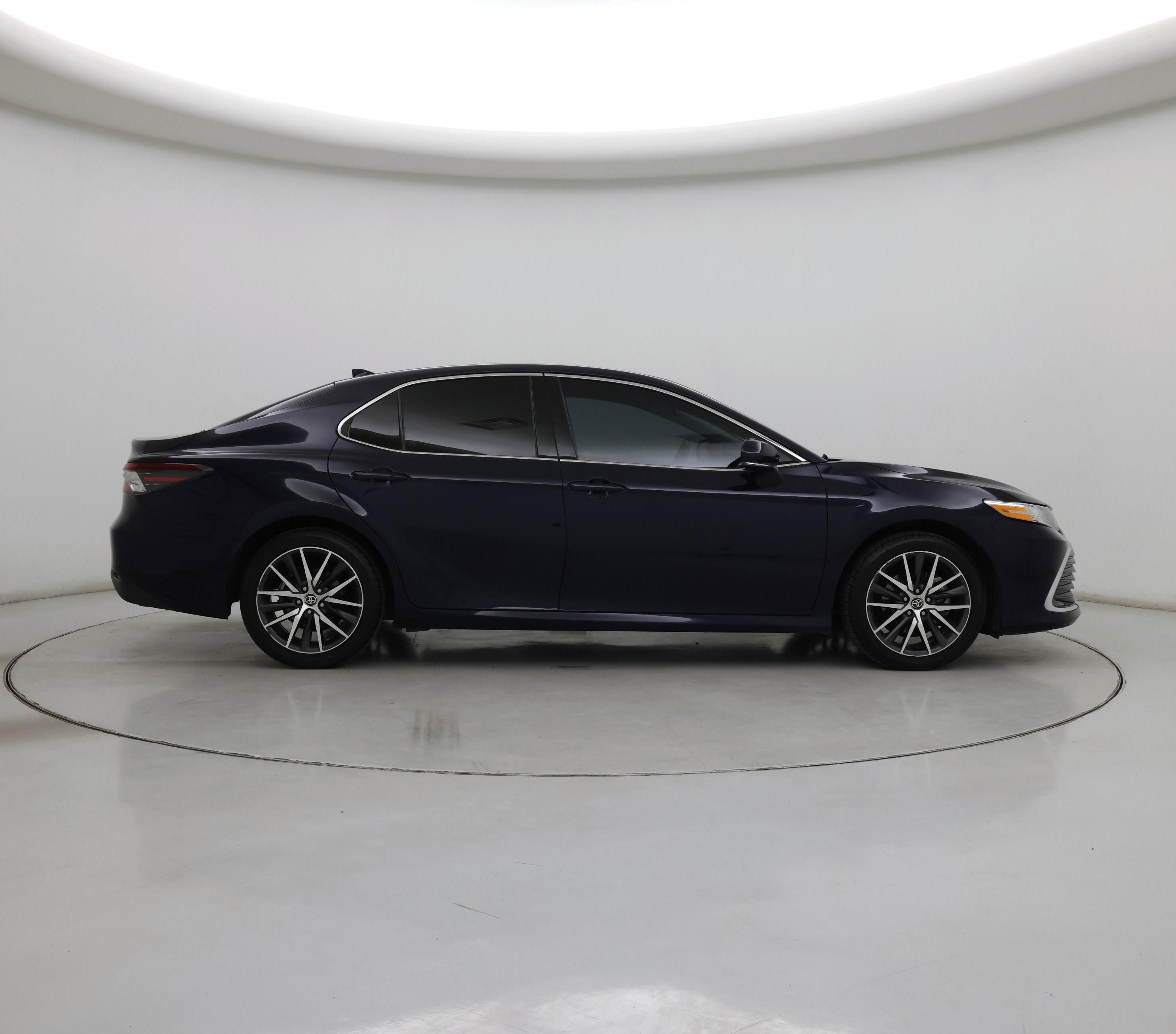 Thumbnail: 2022 Toyota Camry - 7