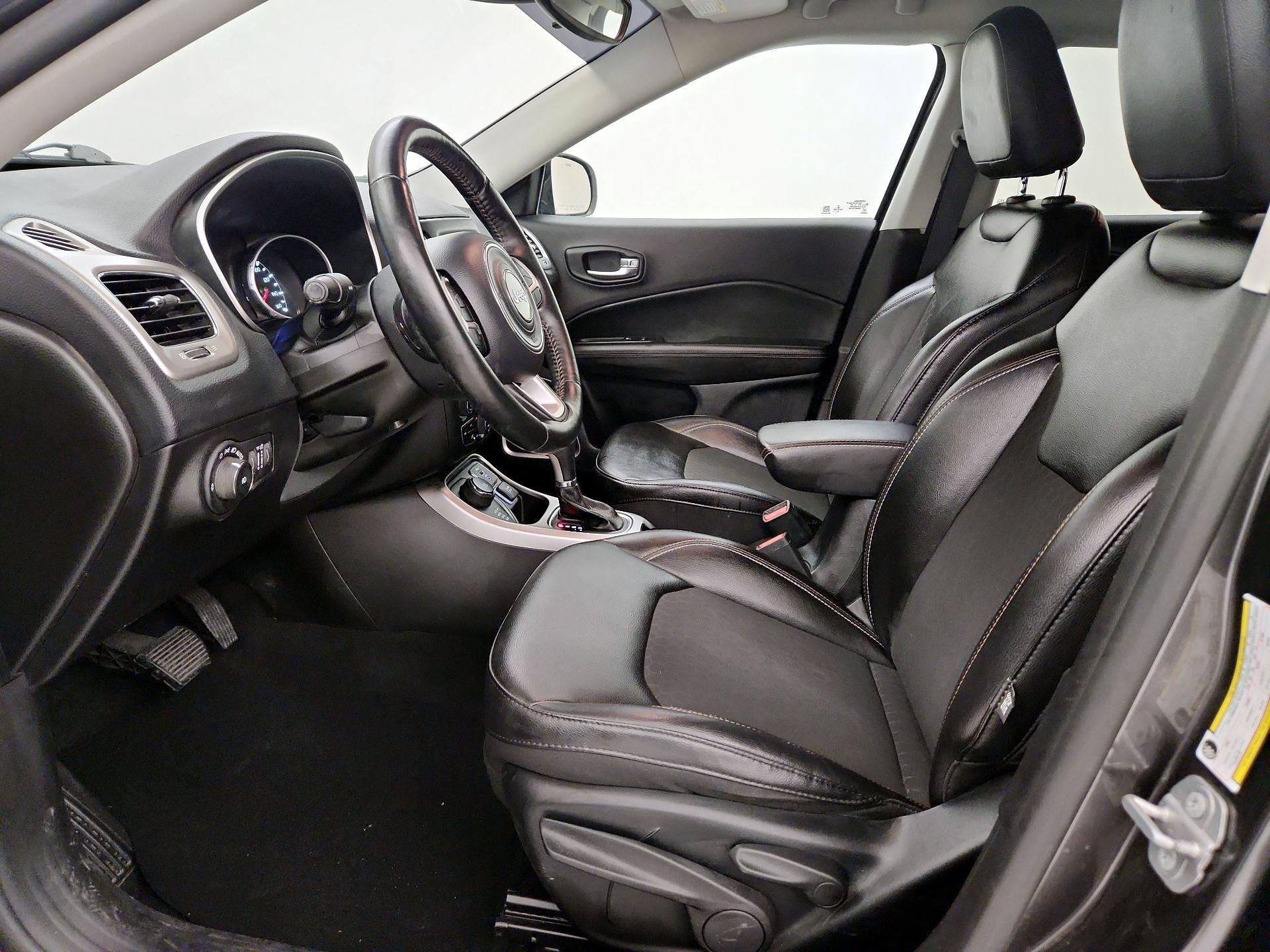 Thumbnail: 2020 Jeep Compass - 11