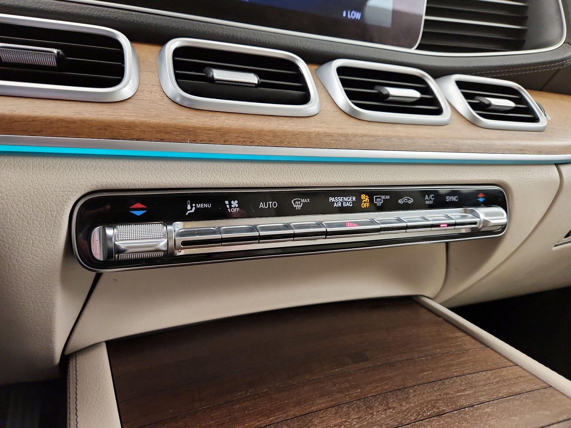 Thumbnail: 2021 Mercedes-Benz GLS - 17