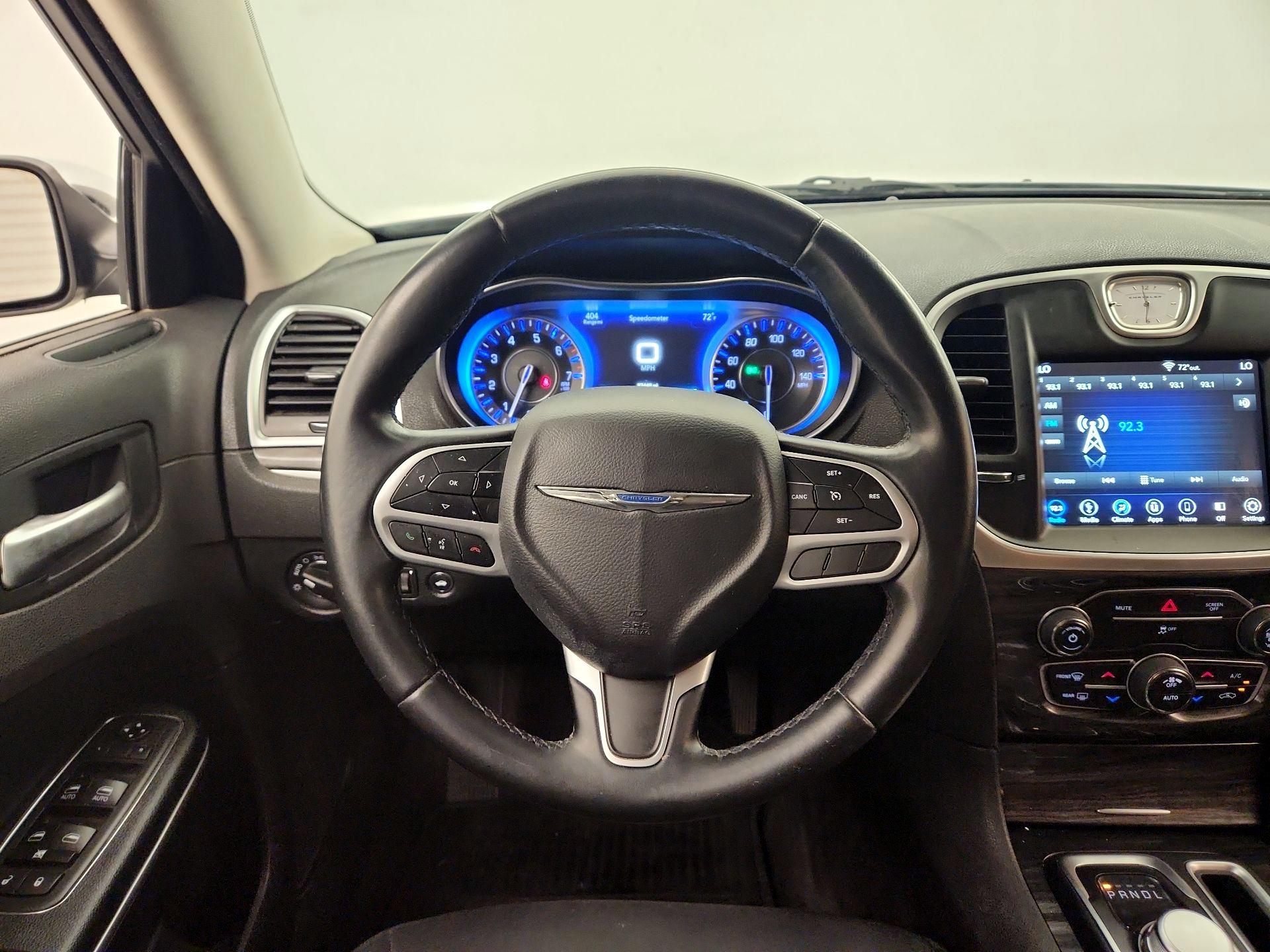 Thumbnail: 2018 Chrysler 300 - 10