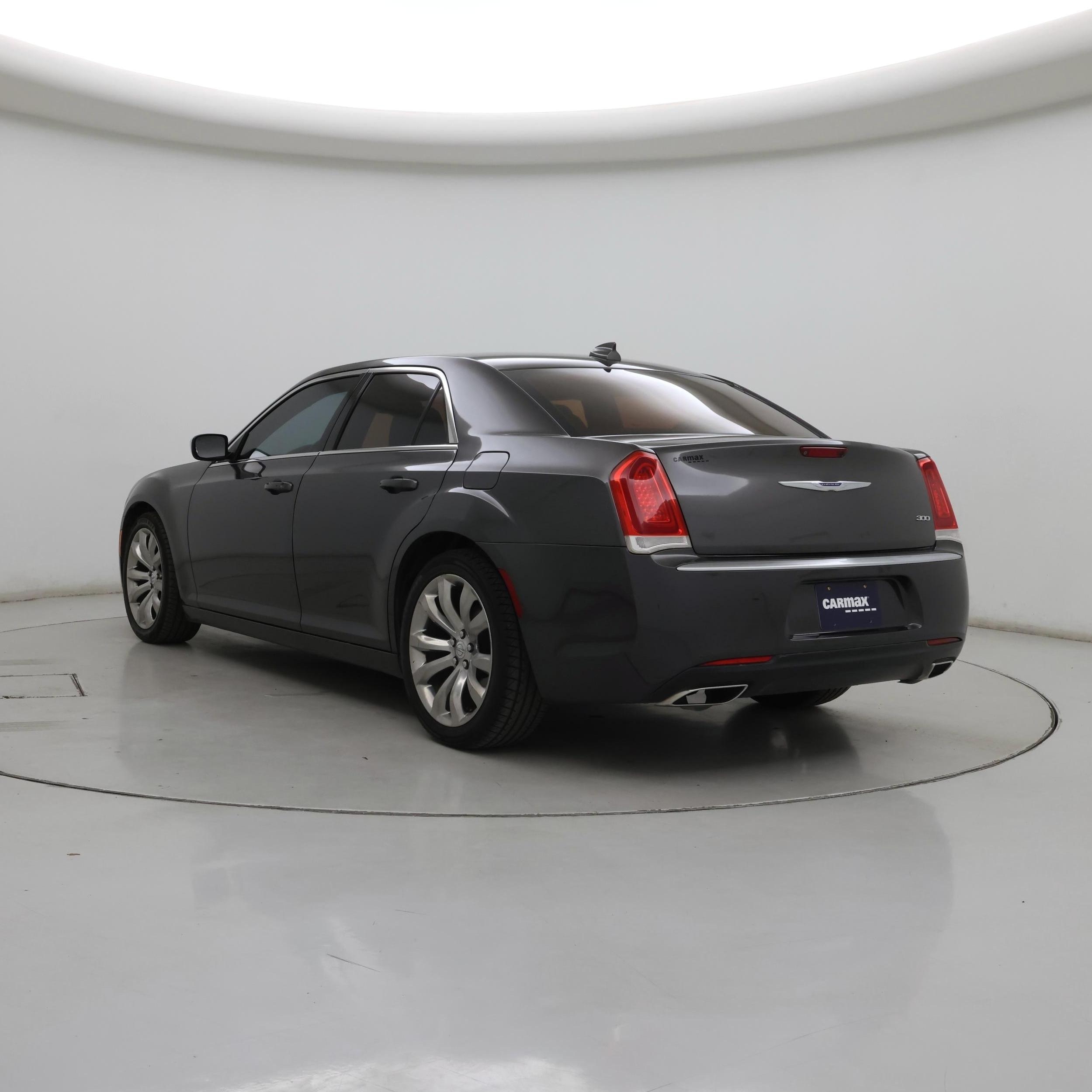 Thumbnail: 2018 Chrysler 300 - 2