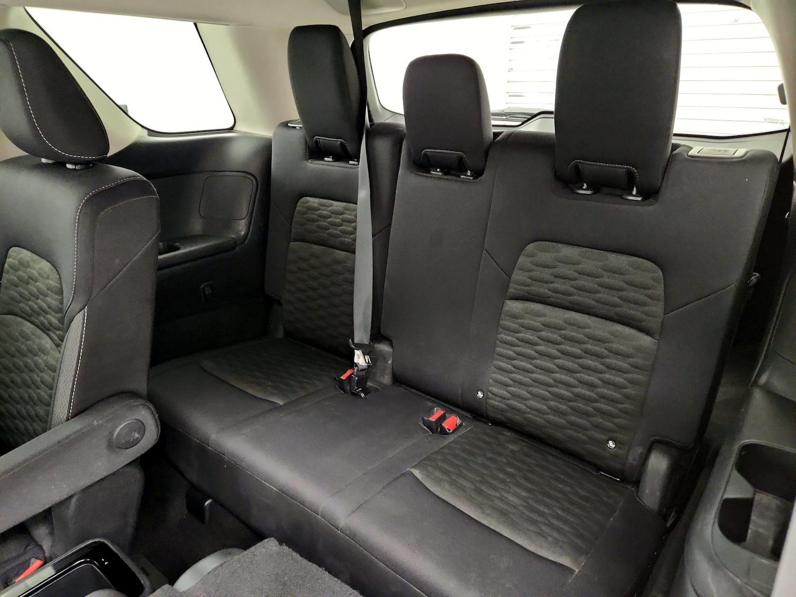 2024 Nissan Pathfinder SV - Photo 22