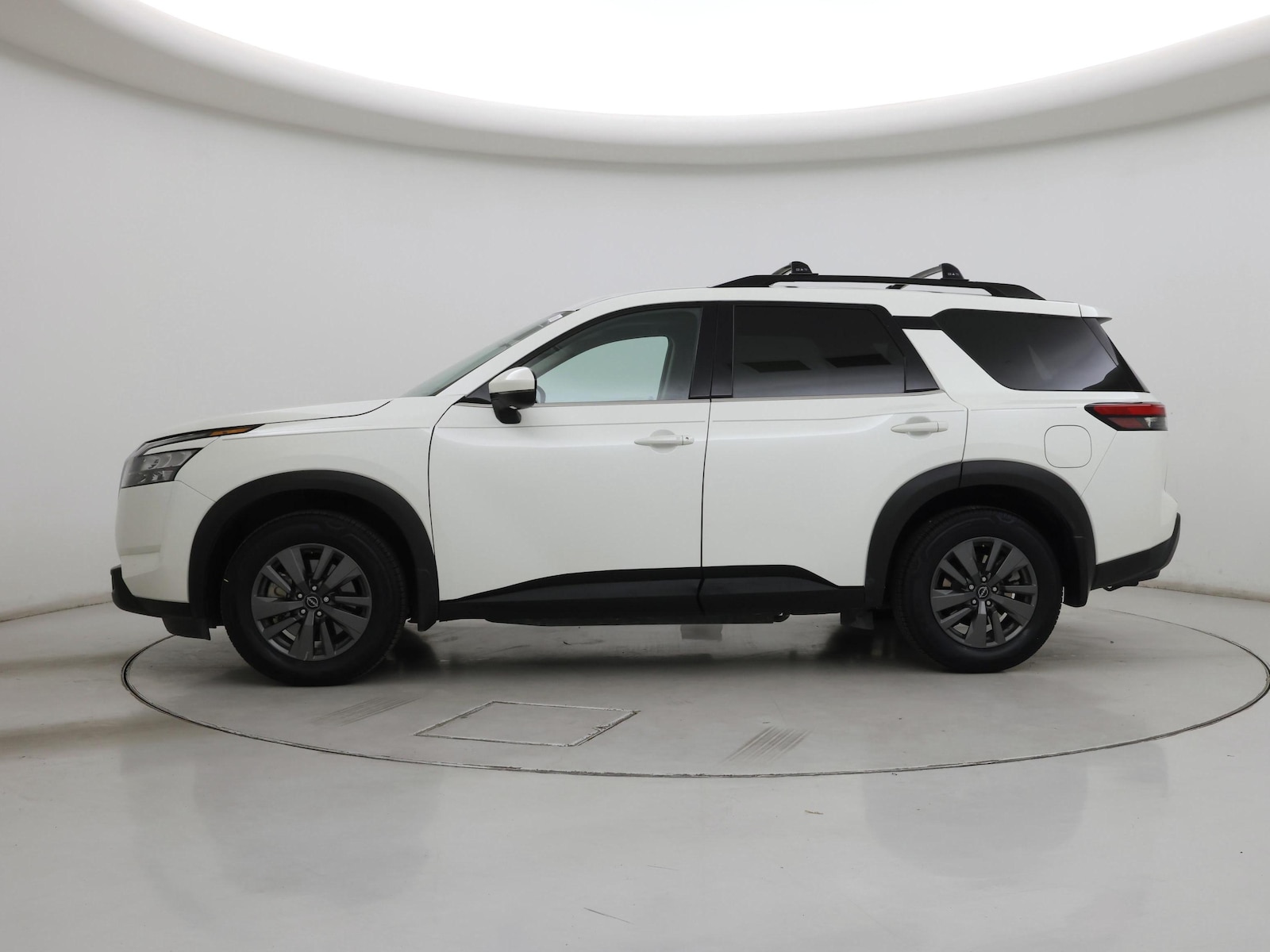 2024 Nissan Pathfinder SV - Photo 4