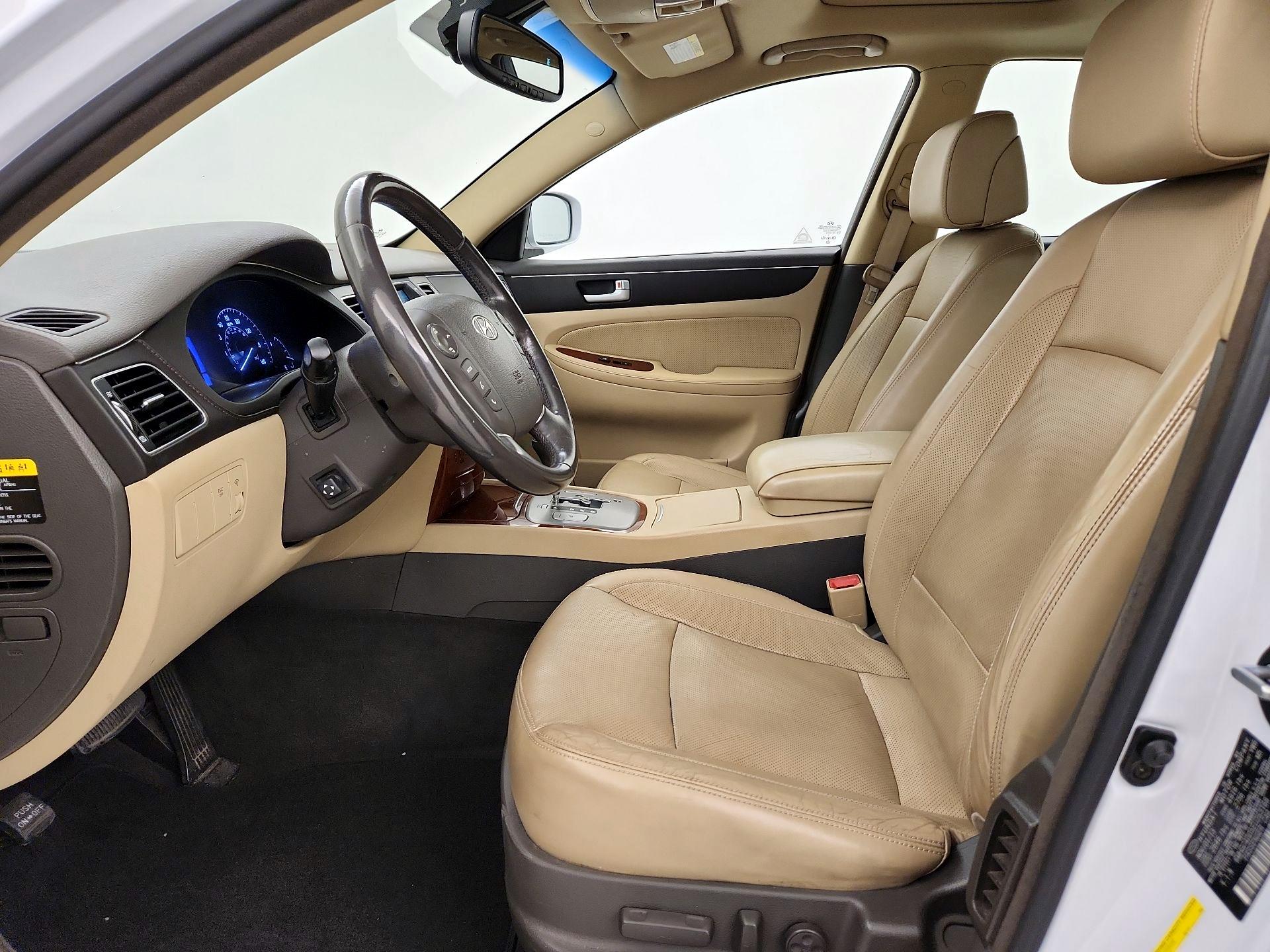 Thumbnail: 2014 Hyundai Genesis - 11