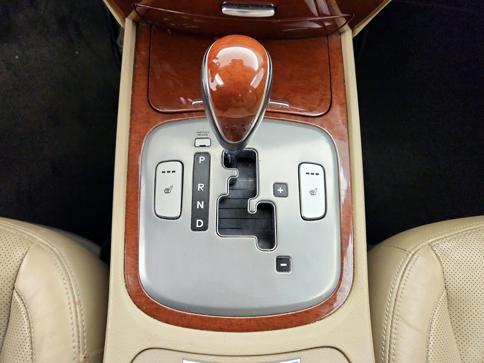 Thumbnail: 2014 Hyundai Genesis - 18