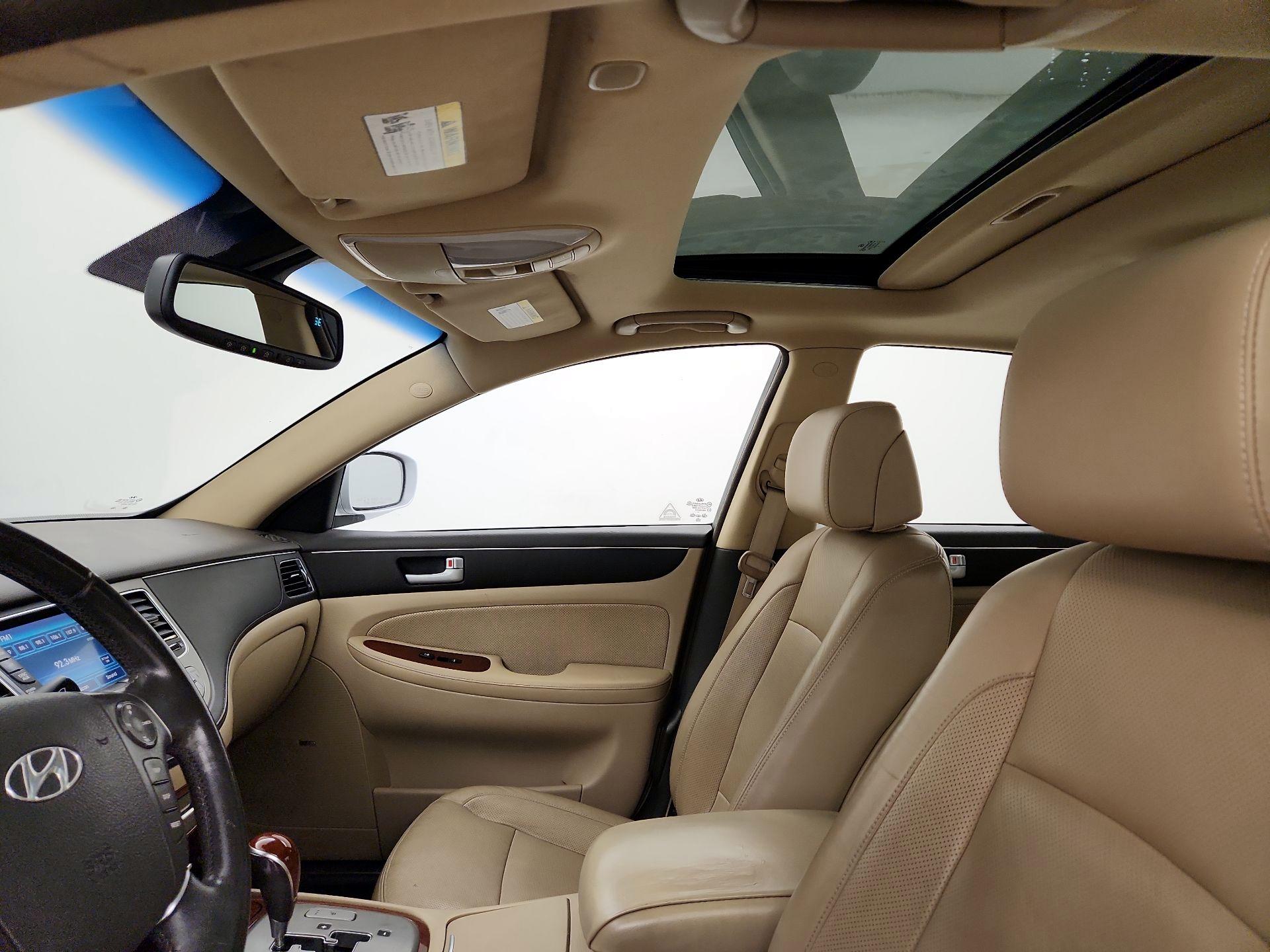 Thumbnail: 2014 Hyundai Genesis - 20