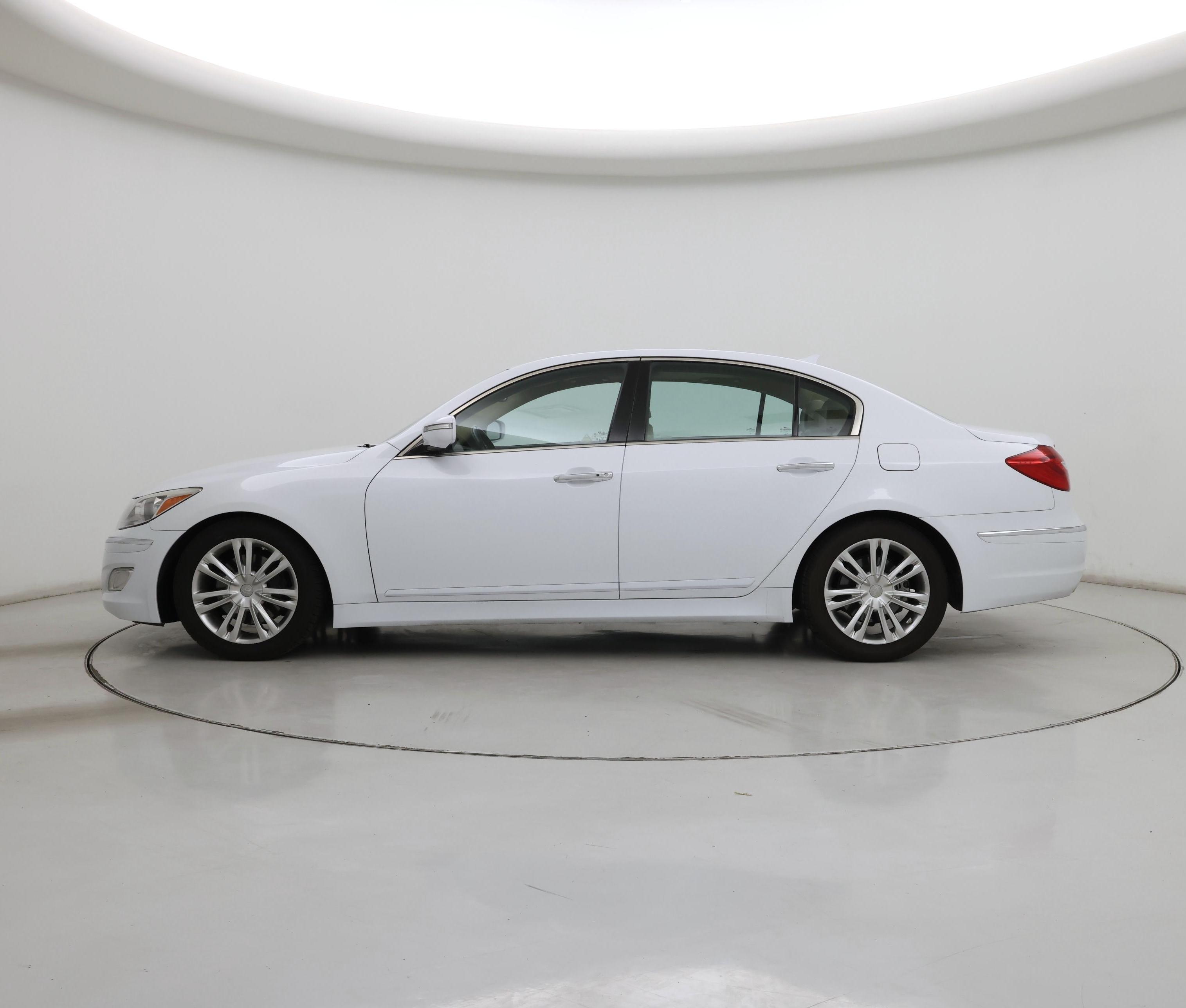 Thumbnail: 2014 Hyundai Genesis - 3