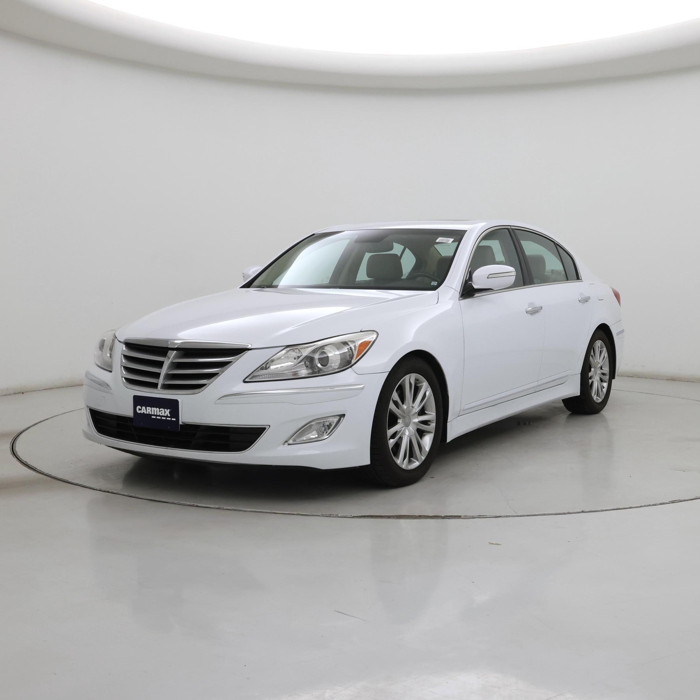 Thumbnail: 2014 Hyundai Genesis - 4