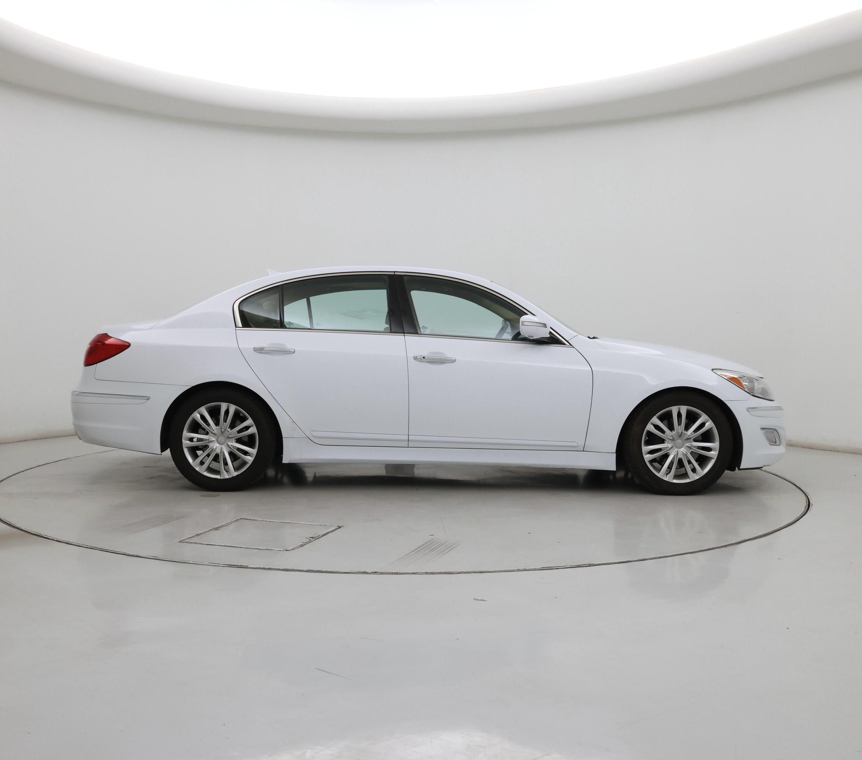 Thumbnail: 2014 Hyundai Genesis - 7