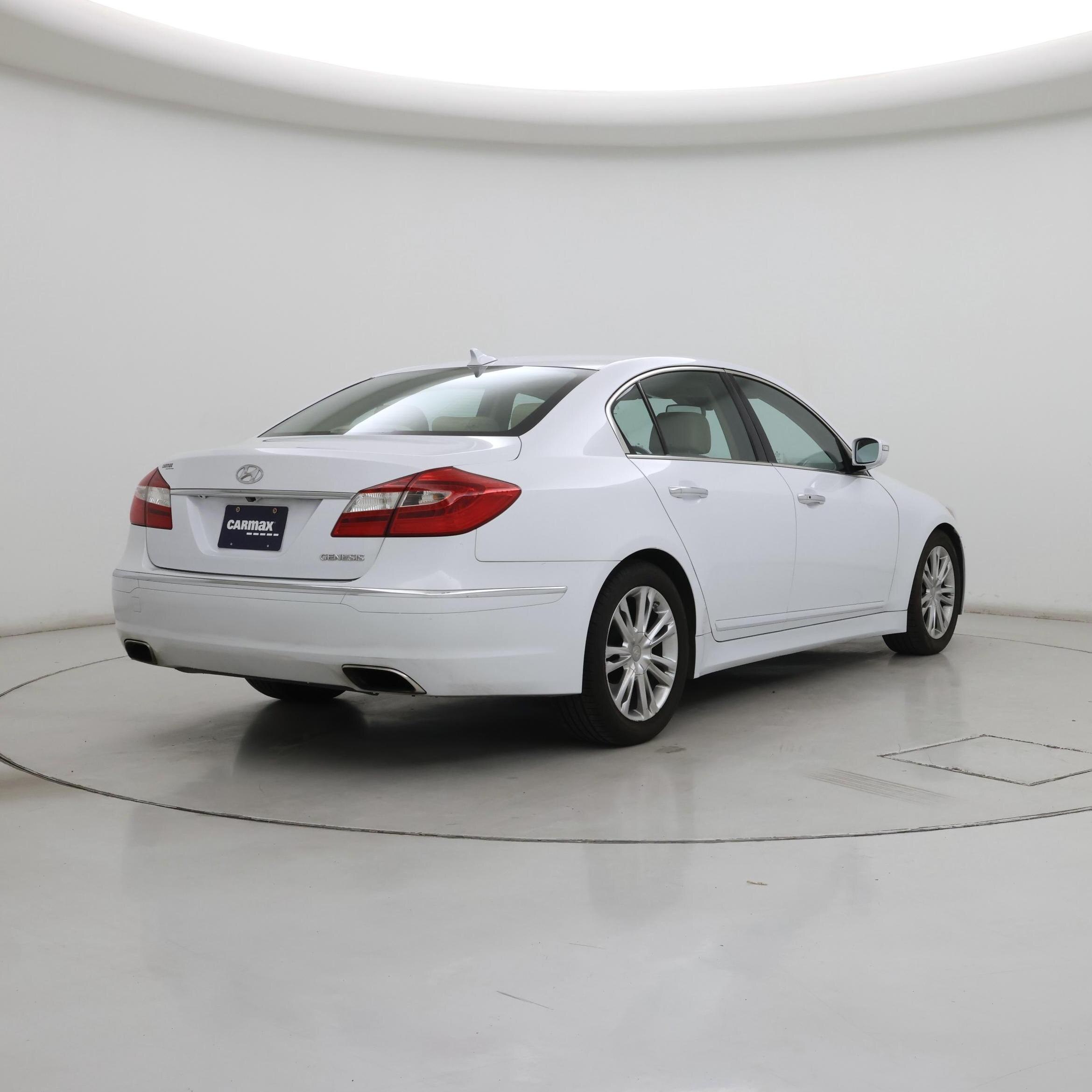 Thumbnail: 2014 Hyundai Genesis - 8