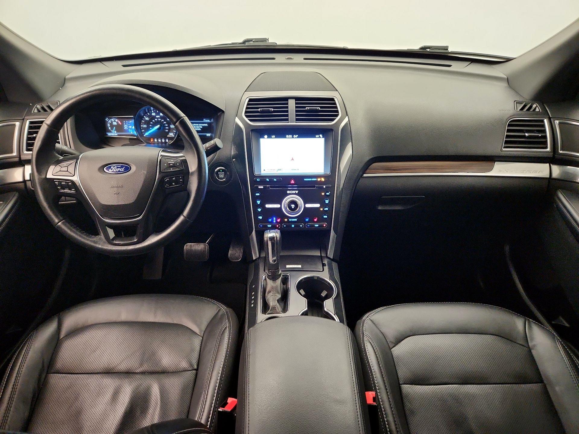 Thumbnail: 2017 Ford Explorer - 9