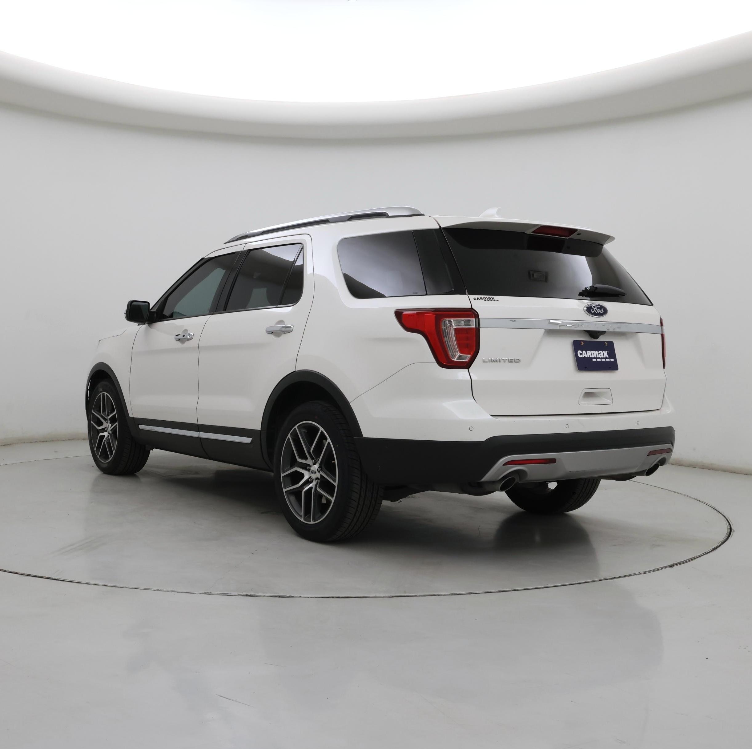 Thumbnail: 2017 Ford Explorer - 2