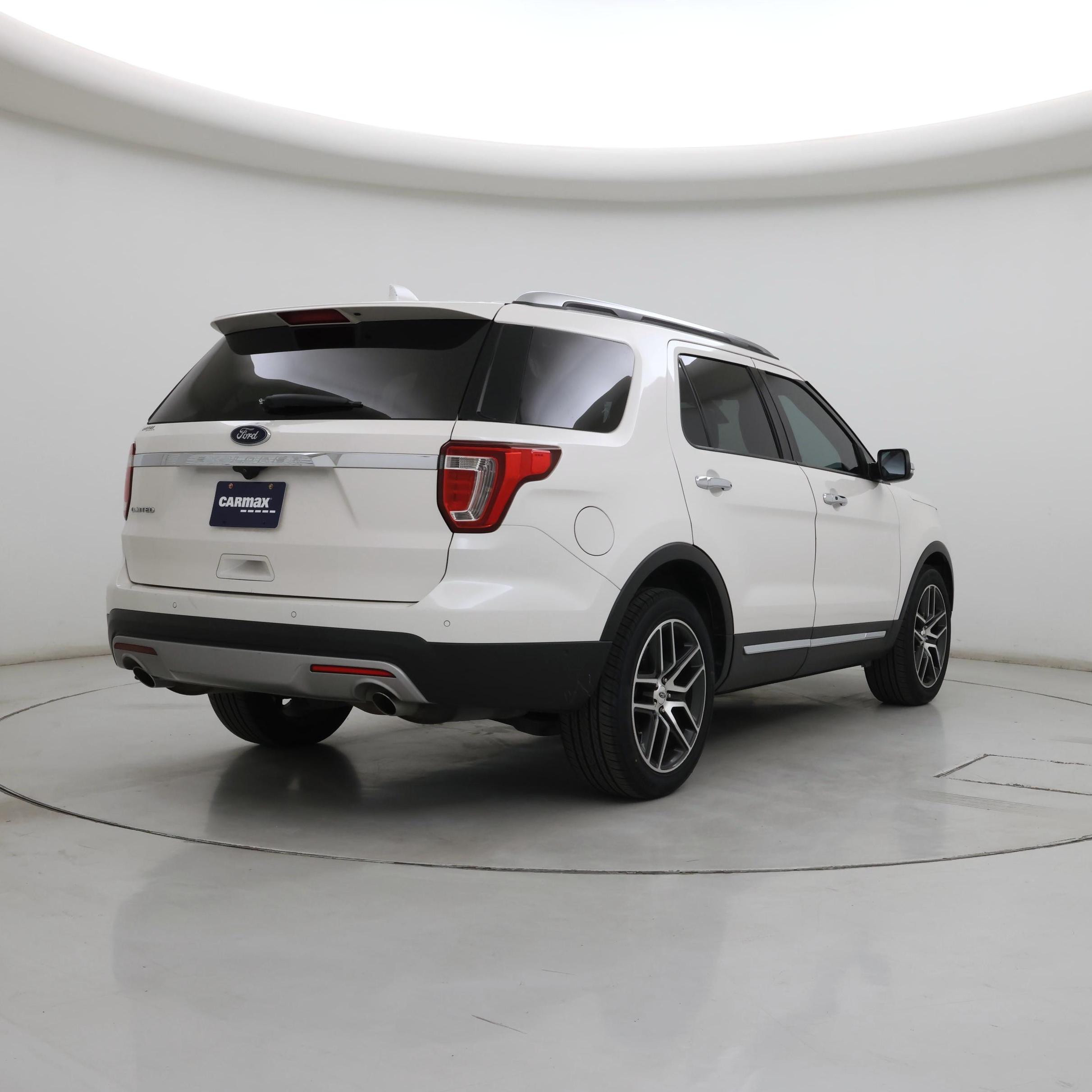 Thumbnail: 2017 Ford Explorer - 8