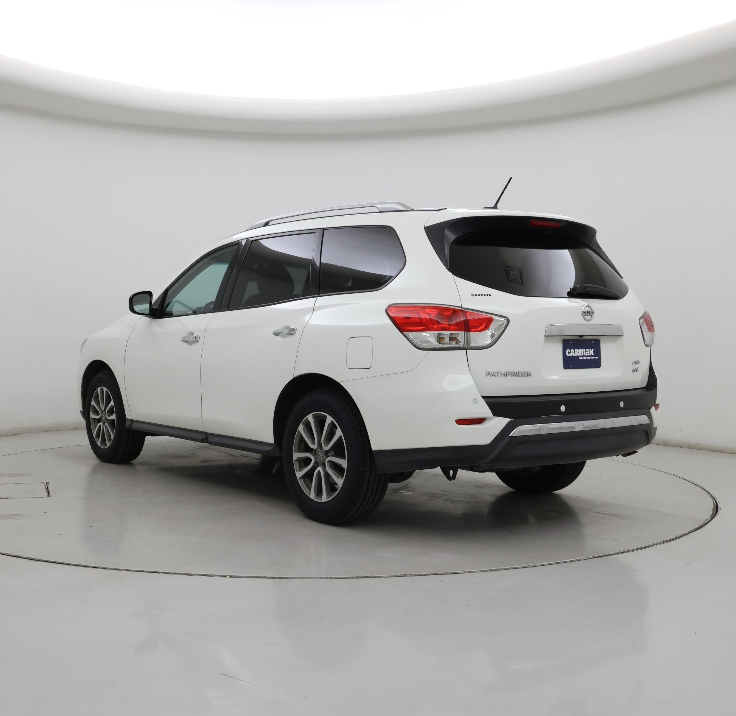 Thumbnail: 2016 Nissan Pathfinder - 2
