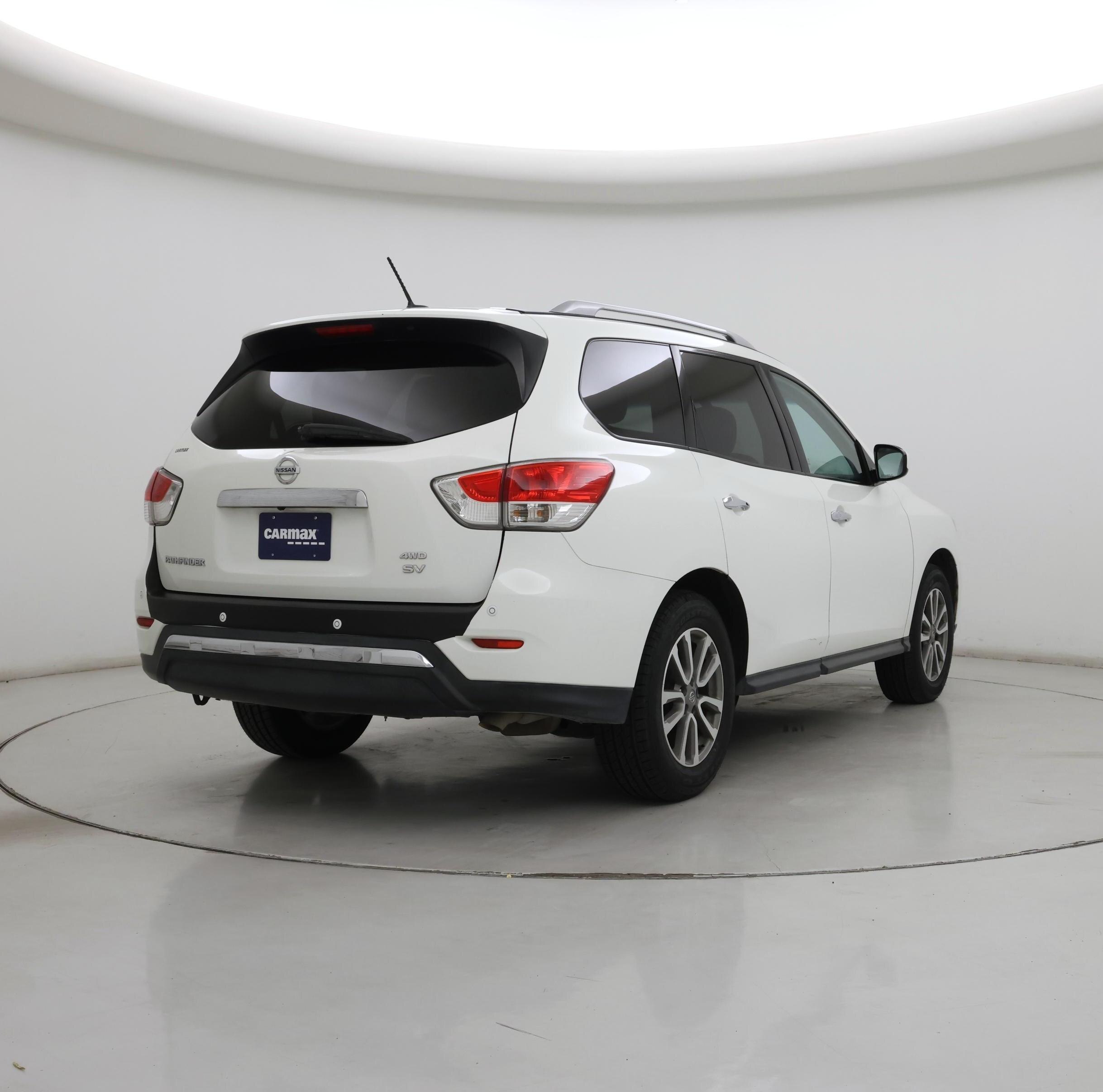 Thumbnail: 2016 Nissan Pathfinder - 8