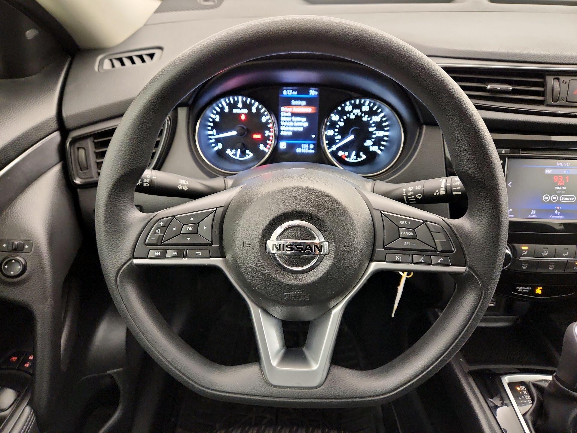 Thumbnail: 2018 Nissan Rogue - 10