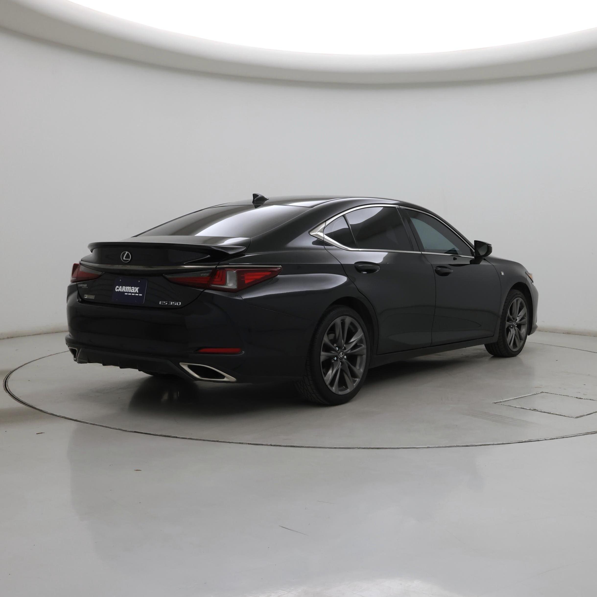Thumbnail: 2020 Lexus ES - 8