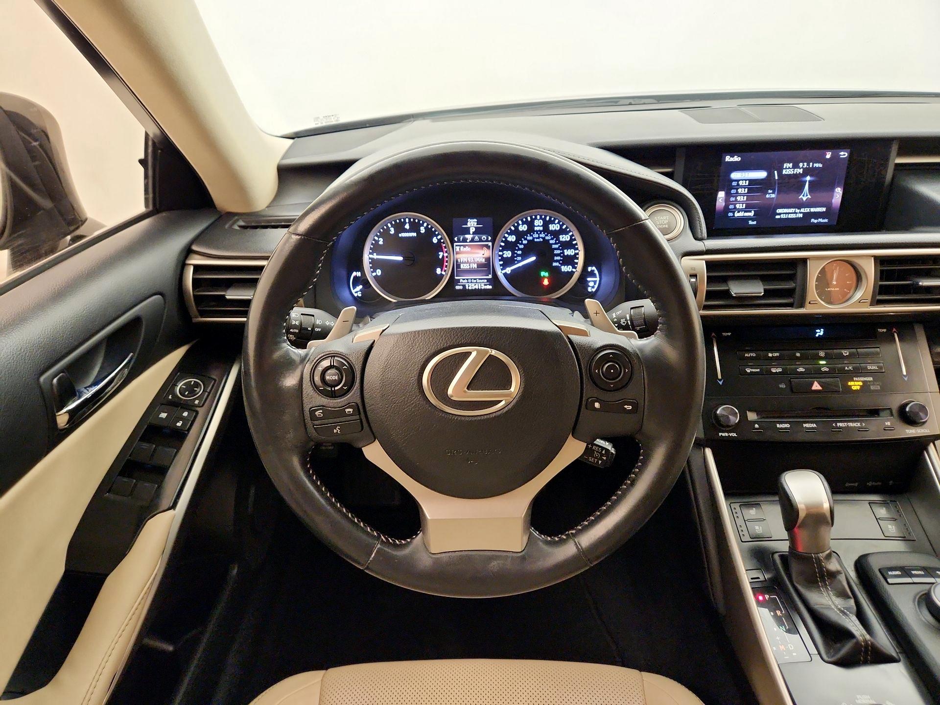 Thumbnail: 2014 Lexus IS - 10
