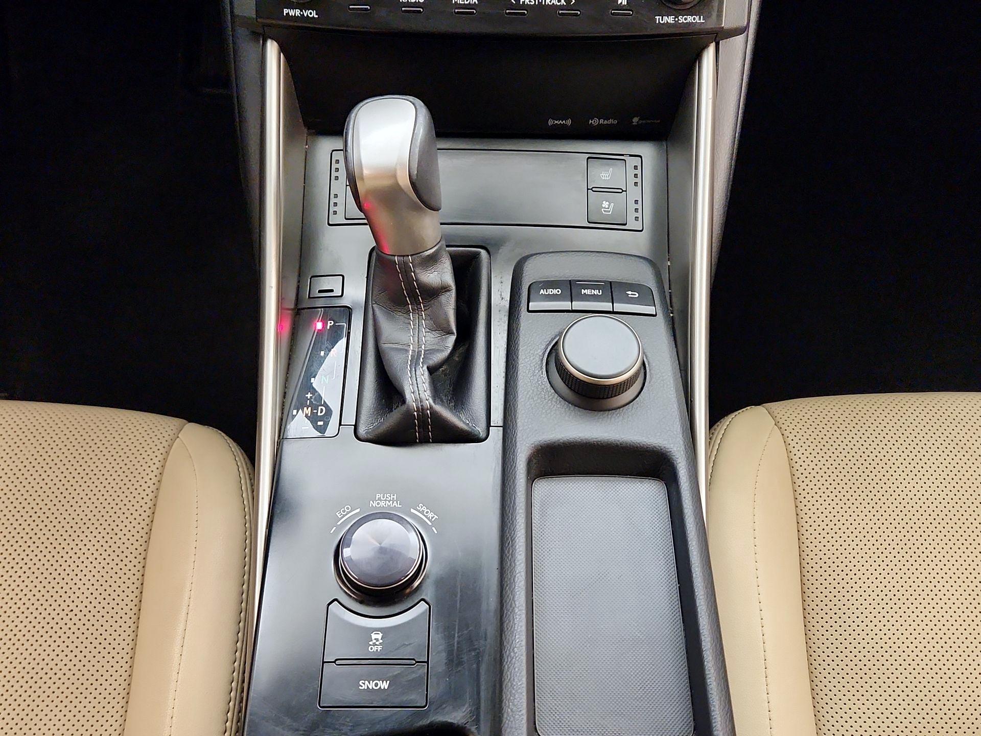 Thumbnail: 2014 Lexus IS - 17