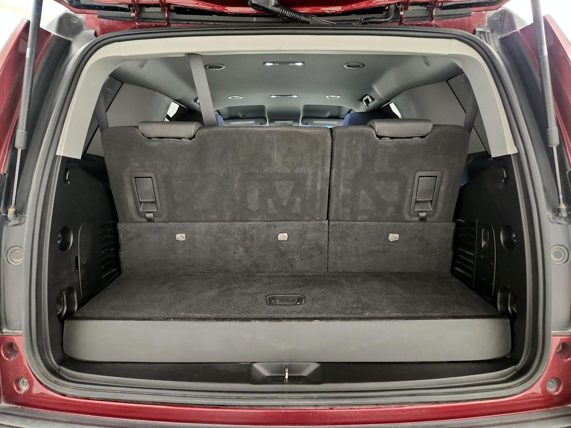 Thumbnail: 2019 Chevrolet Tahoe - 20