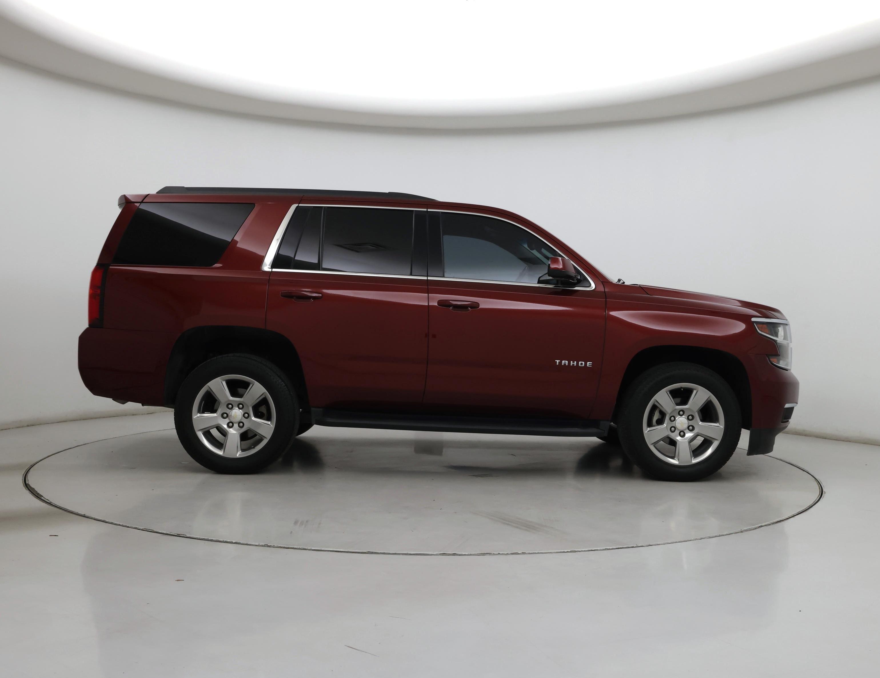 Thumbnail: 2019 Chevrolet Tahoe - 7