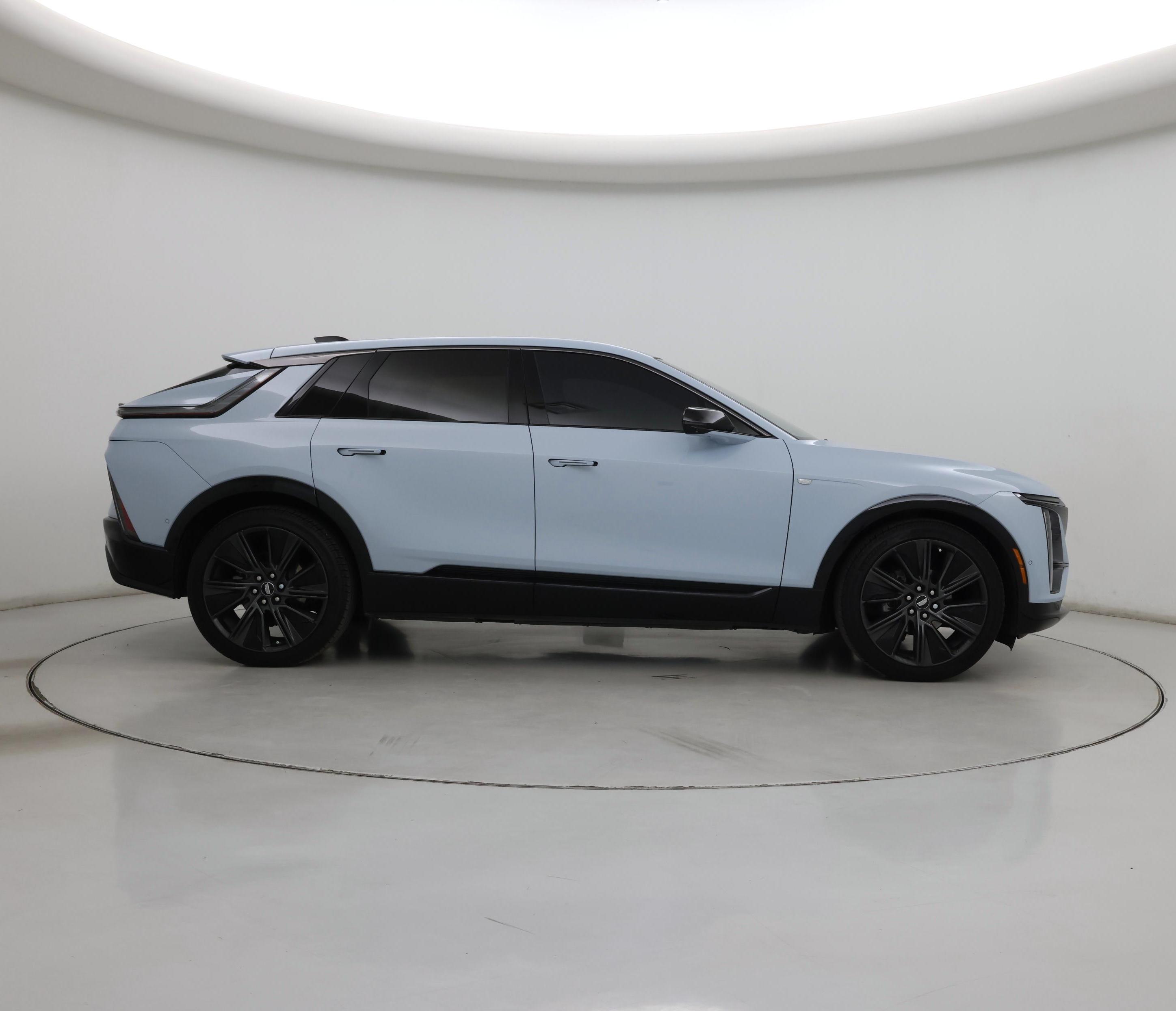 Thumbnail: 2024 Cadillac Lyriq - 7